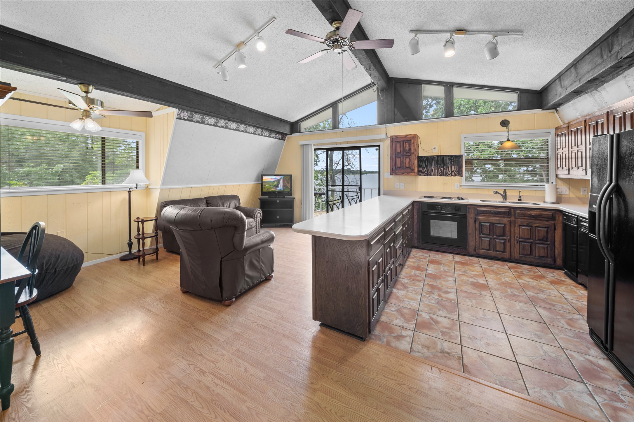 227 County Road 2268 Mineola TX 75773