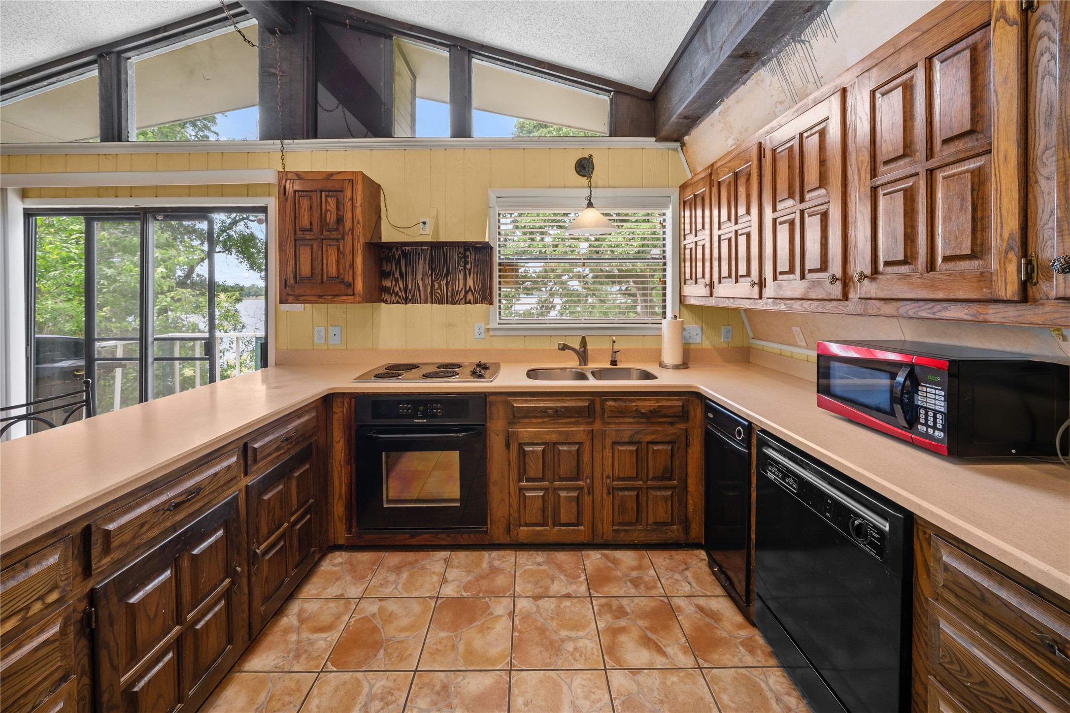 227 County Road 2268 Mineola TX 75773