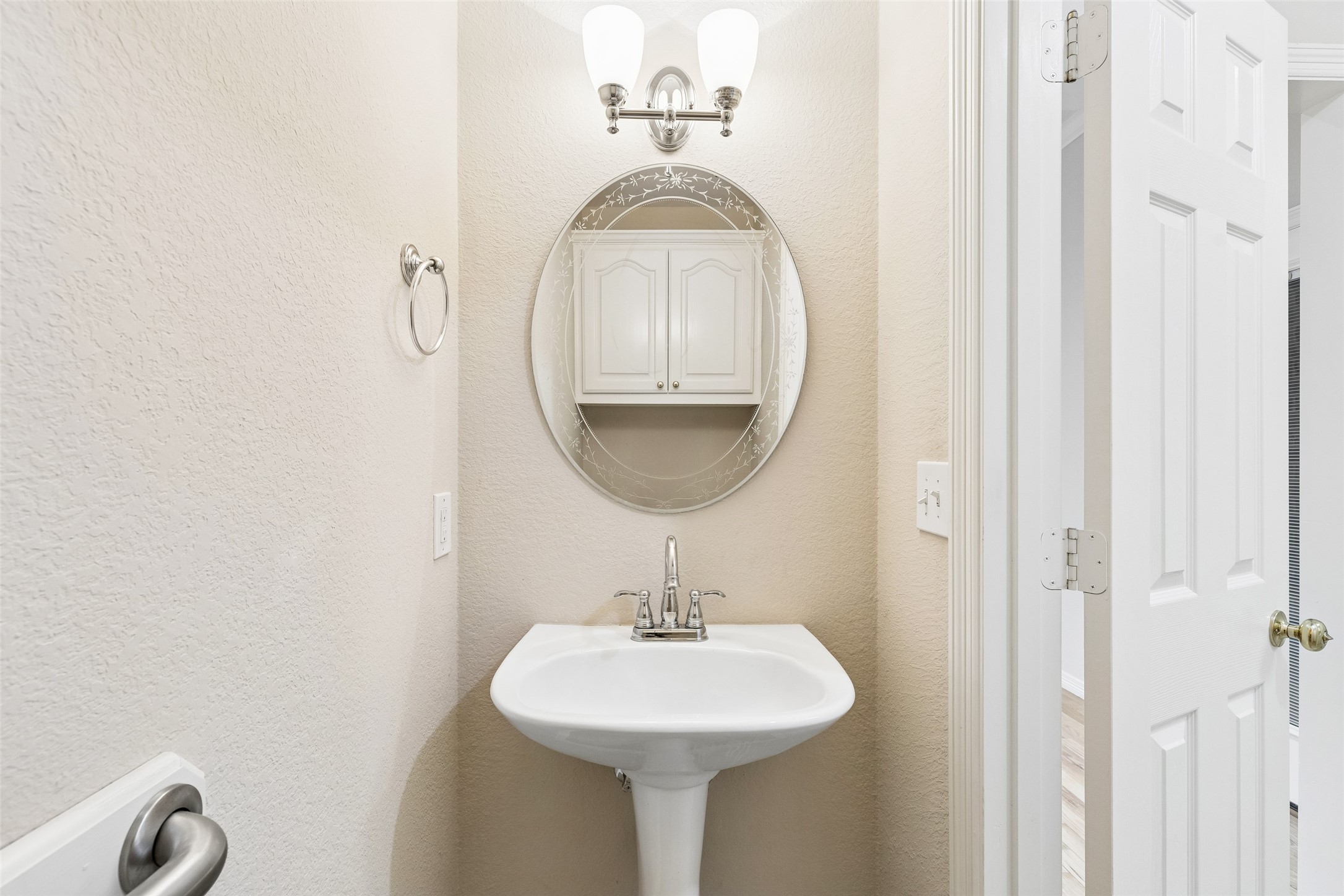 110 Crestway Drive Cedar Hill TX 75104