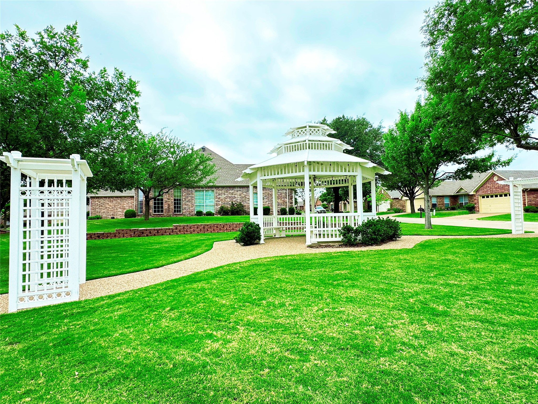 110 Crestway Drive Cedar Hill TX 75104