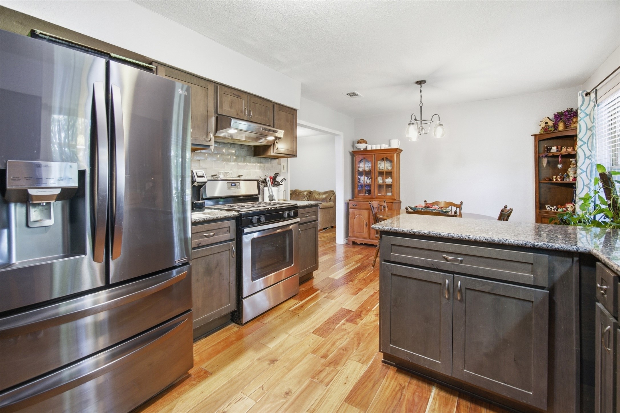 1609 Comanche Trail Garland TX 75043