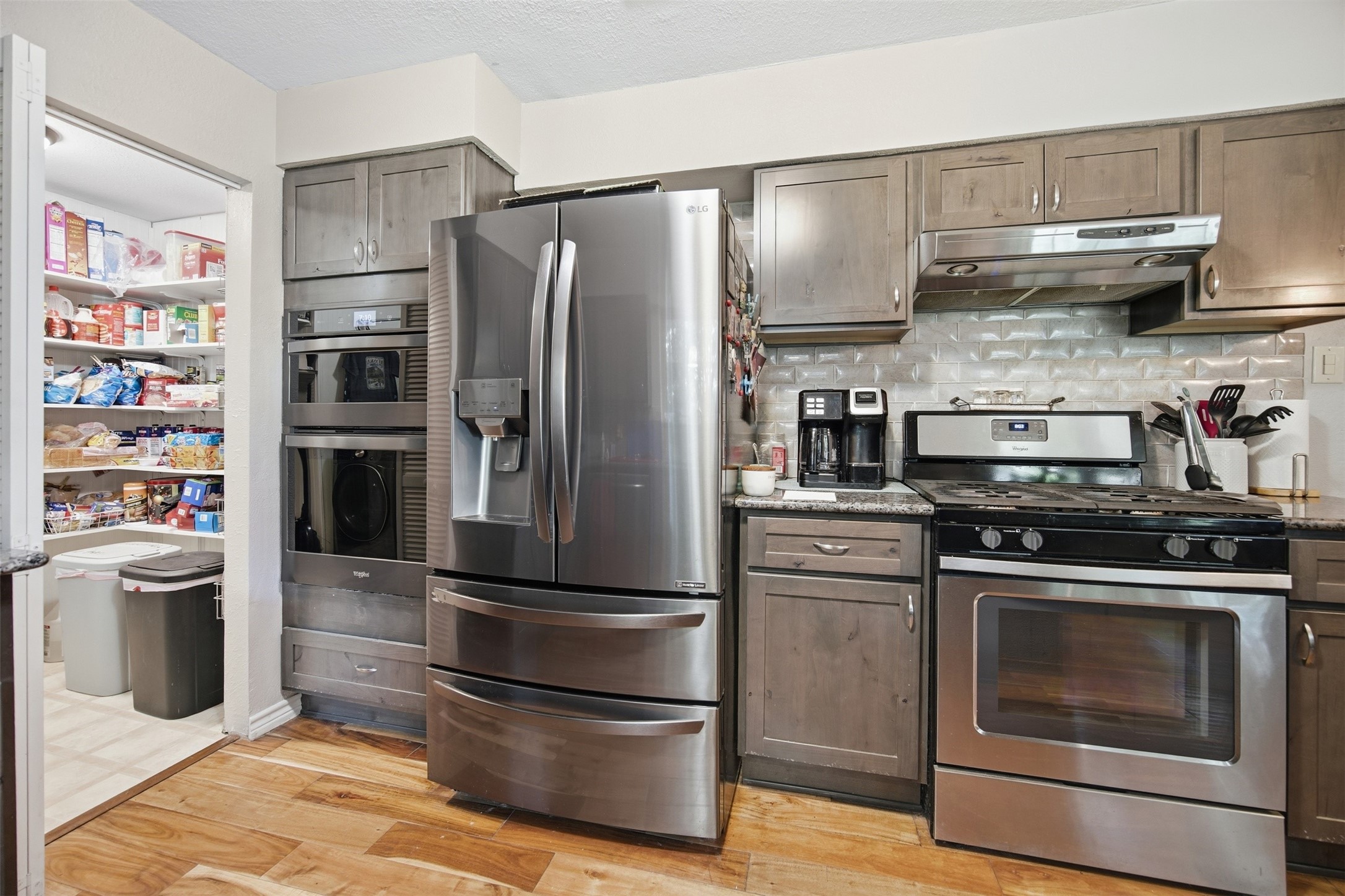 1609 Comanche Trail Garland TX 75043