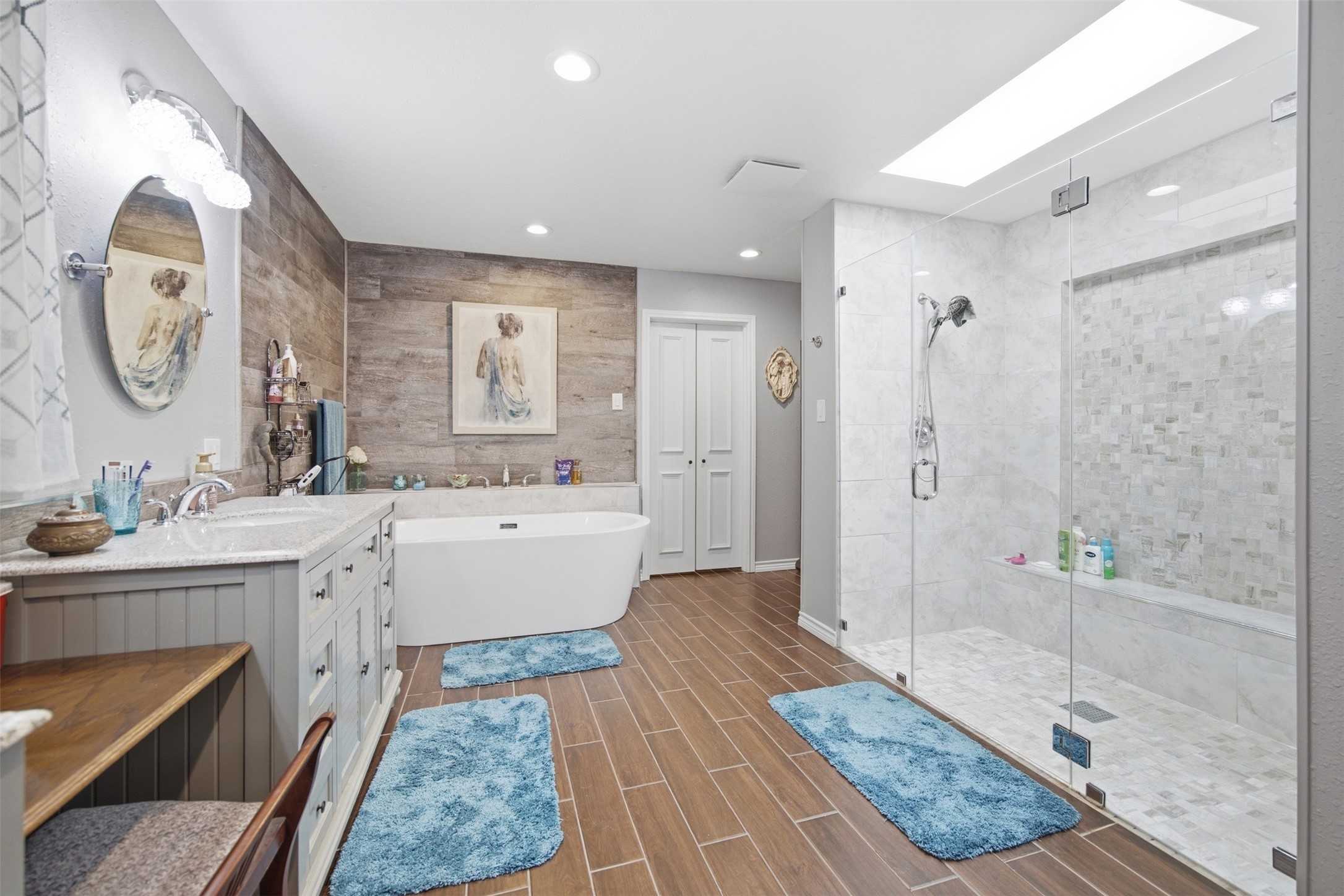 1609 Comanche Trail Garland TX 75043