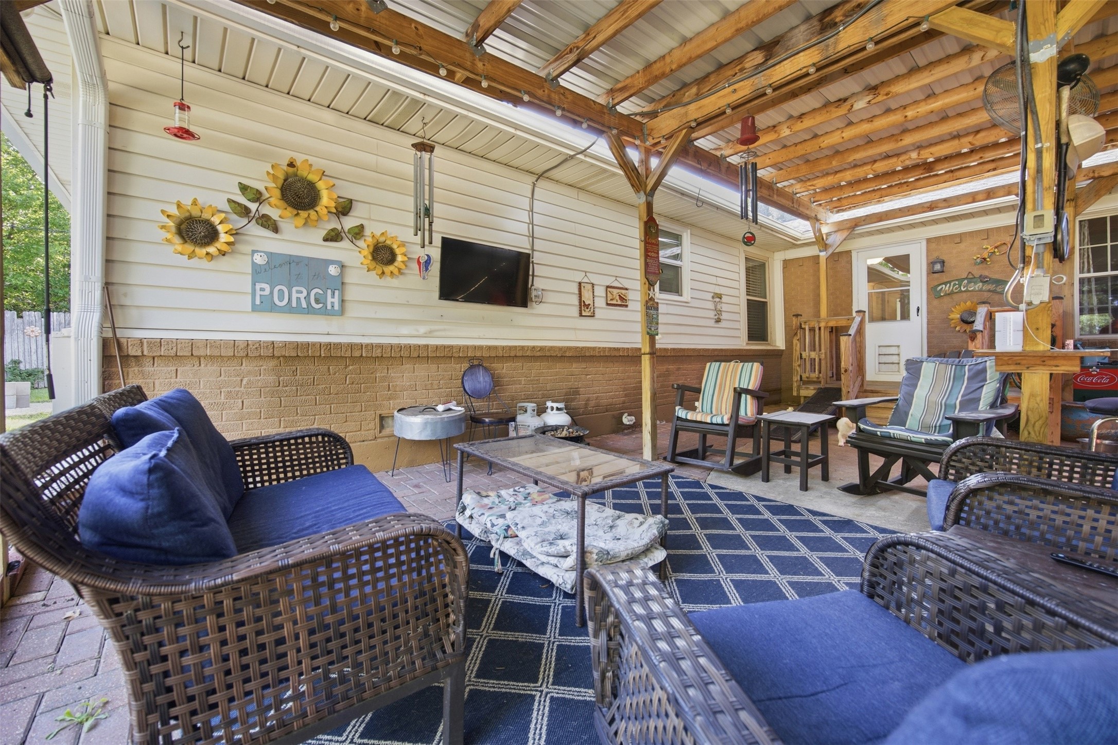 1609 Comanche Trail Garland TX 75043
