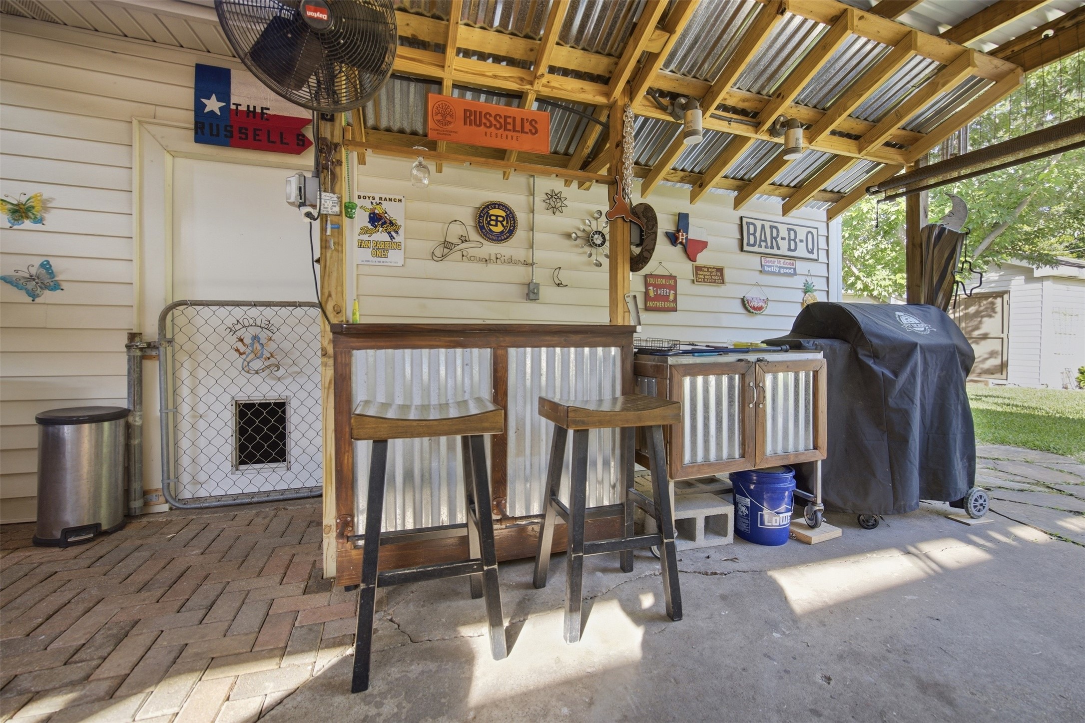 1609 Comanche Trail Garland TX 75043