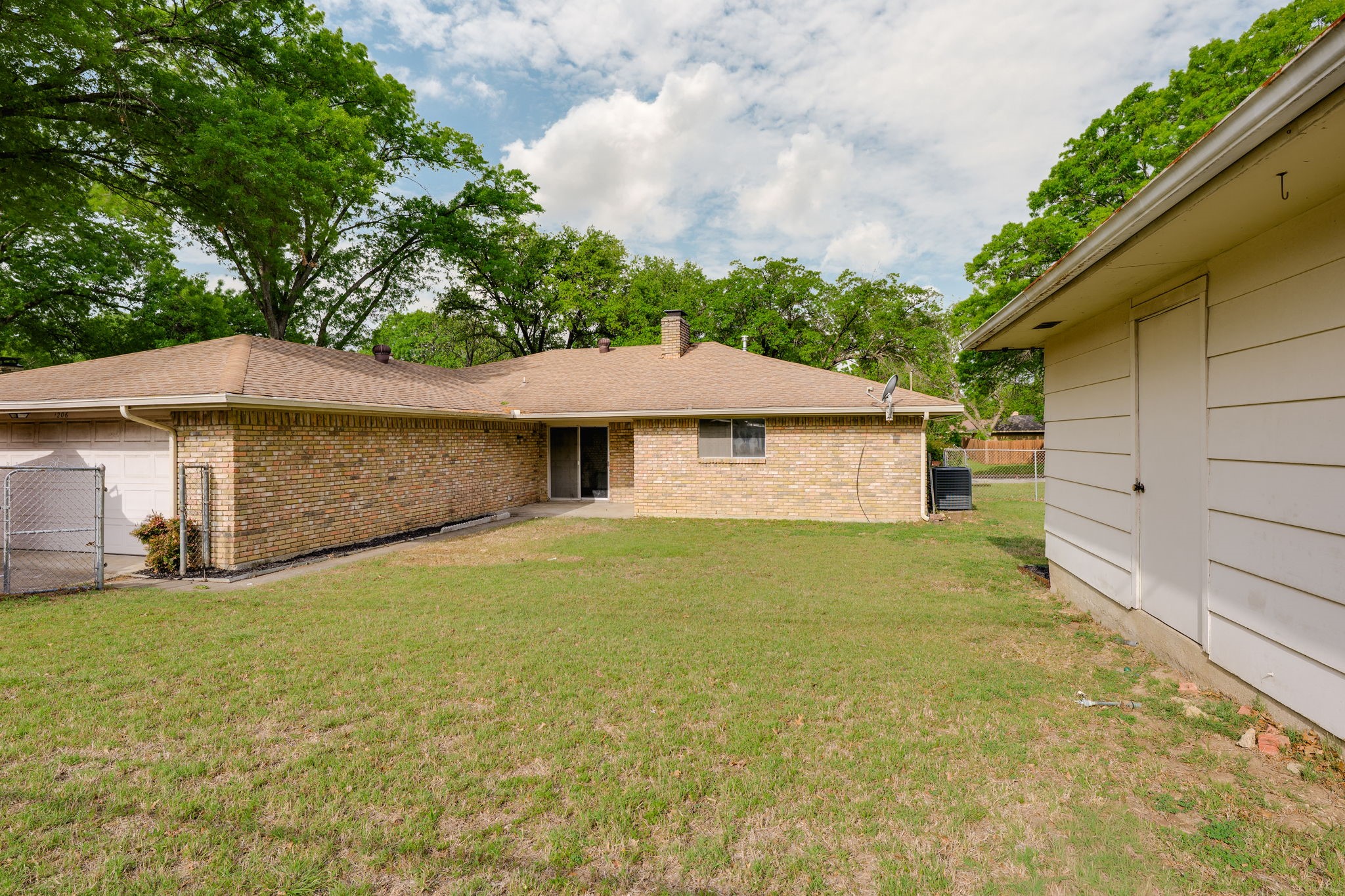 1206 Joanna Avenue Desoto TX 75115