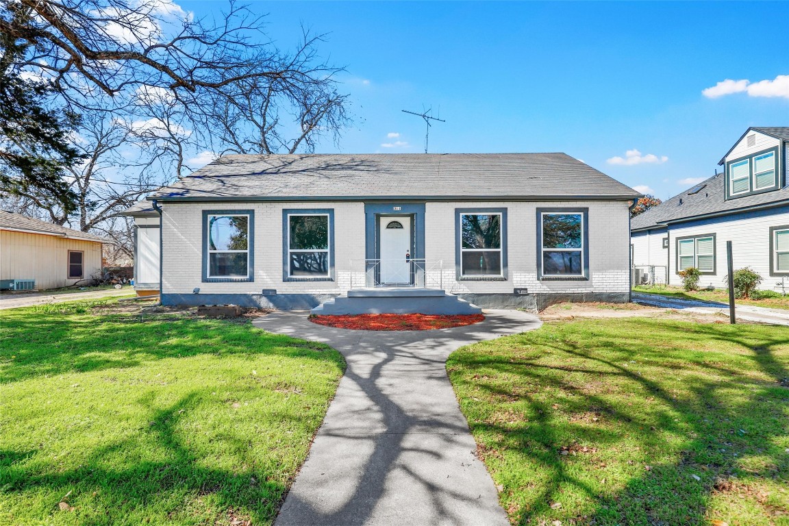 311 SW 3rd Street Grand Prairie TX 75051