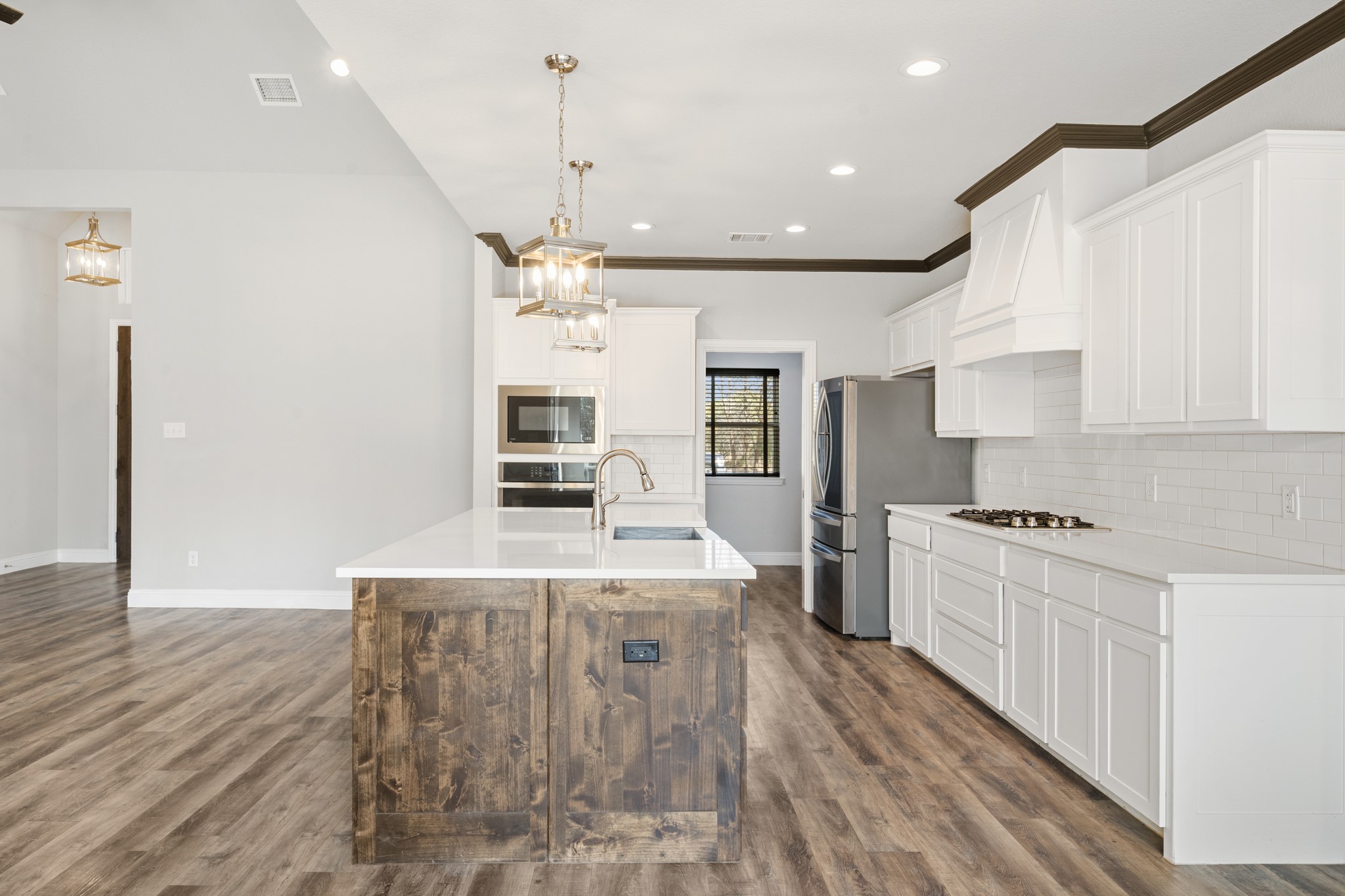 1045 Churchill Lane Millsap TX 76066
