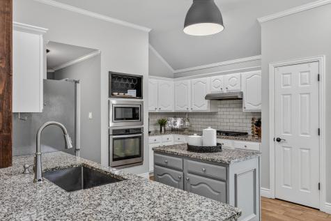 2217 Geneva Circle Denton TX 76210