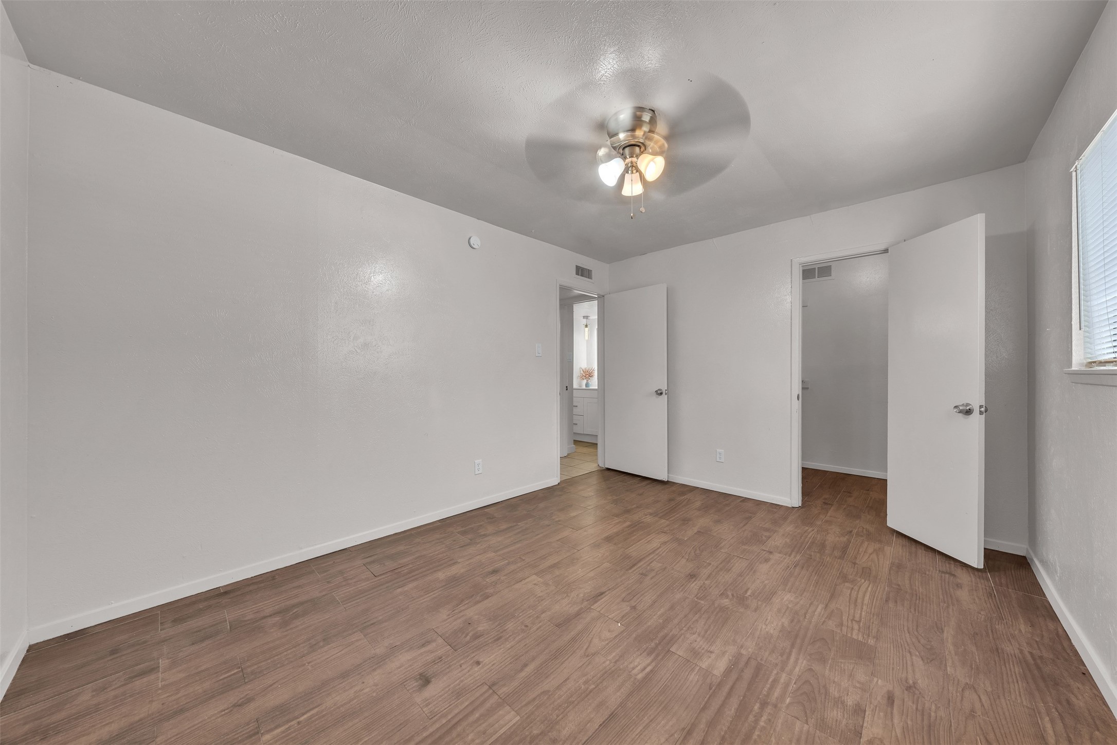 6705 Greenfield Drive Arlington TX 76016