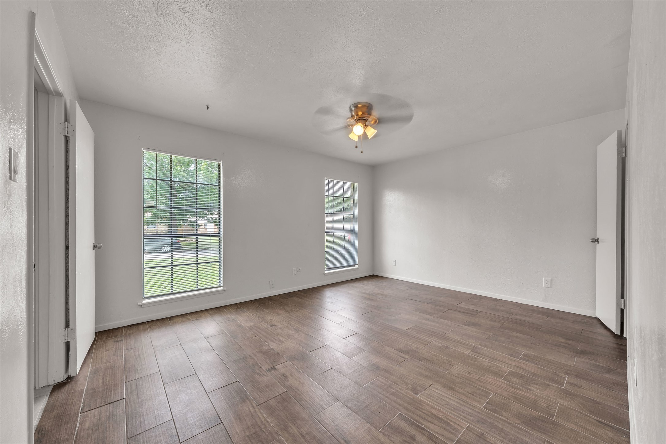6705 Greenfield Drive Arlington TX 76016