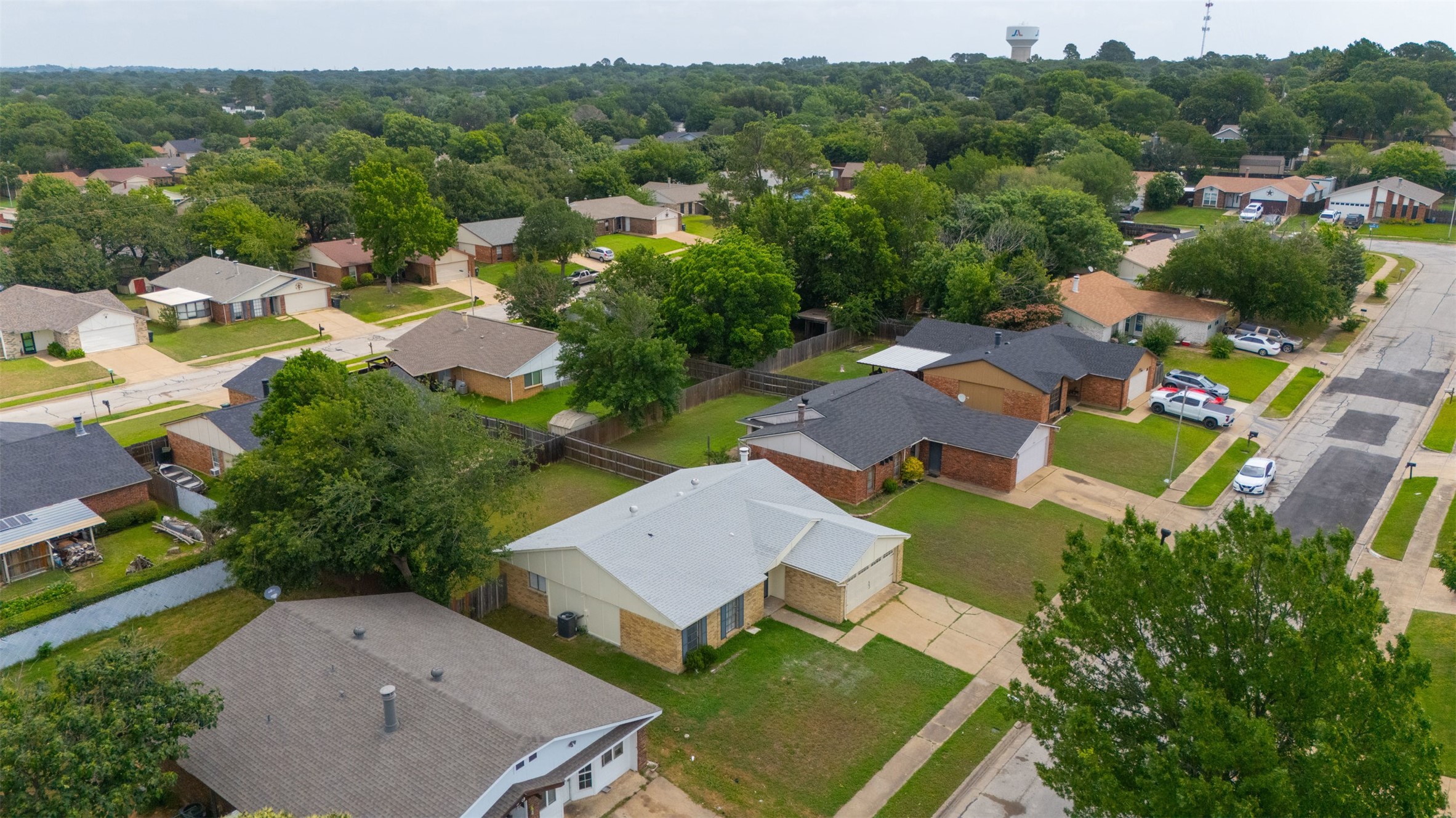 6705 Greenfield Drive Arlington TX 76016