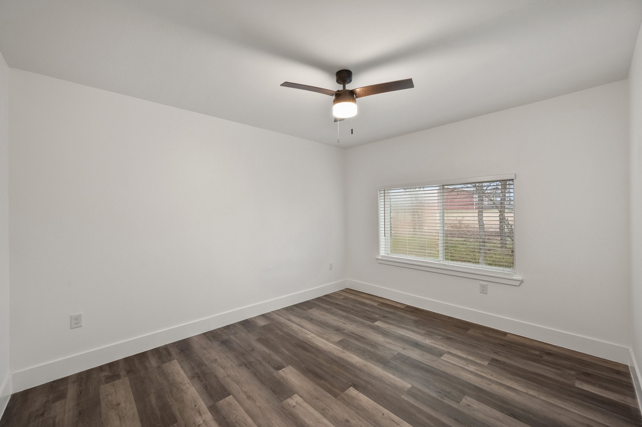 942 SE County Road 2240 Corsicana TX 75109