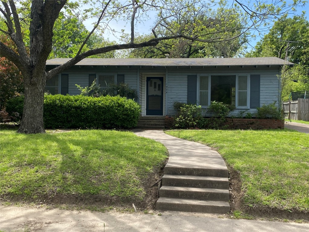 1424 Bowie Drive Corsicana TX 75110