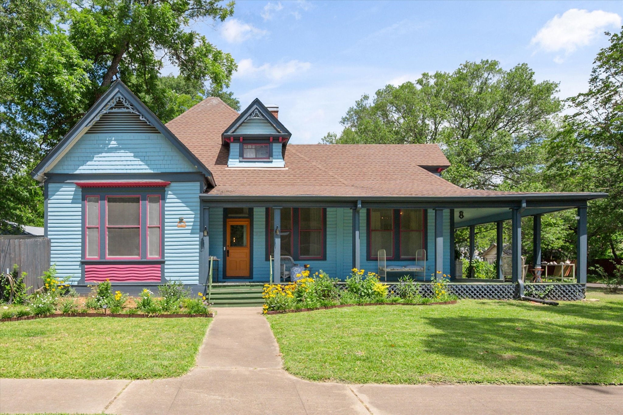 1302 W 5th Avenue Corsicana TX 75110