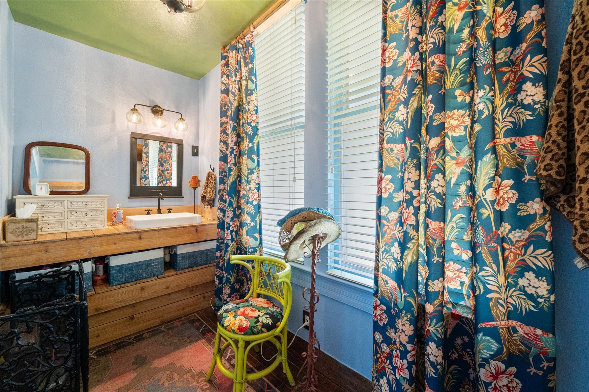 1302 W 5th Avenue Corsicana TX 75110
