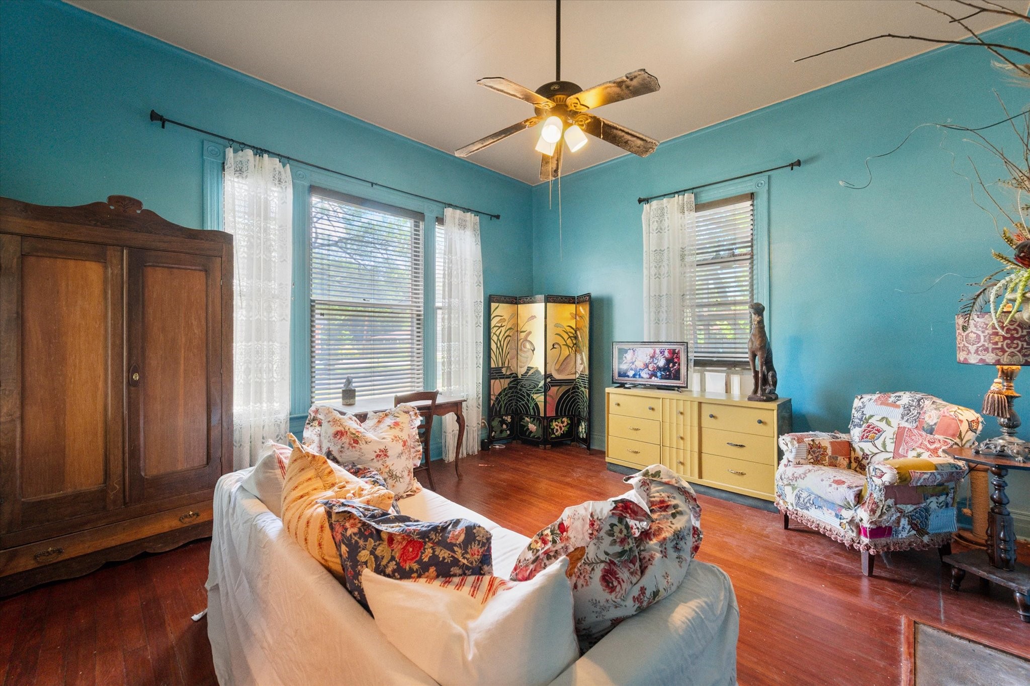 1302 W 5th Avenue Corsicana TX 75110