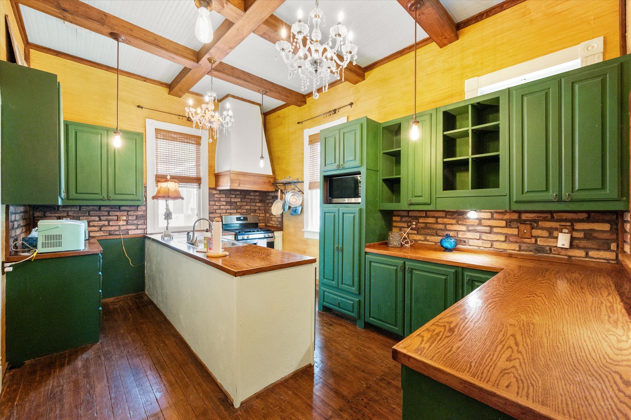 1302 W 5th Avenue Corsicana TX 75110