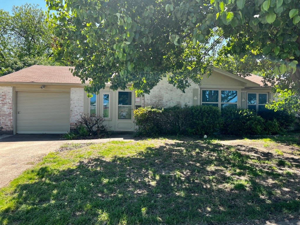 1909 Virginia Street Grand Prairie TX 75051