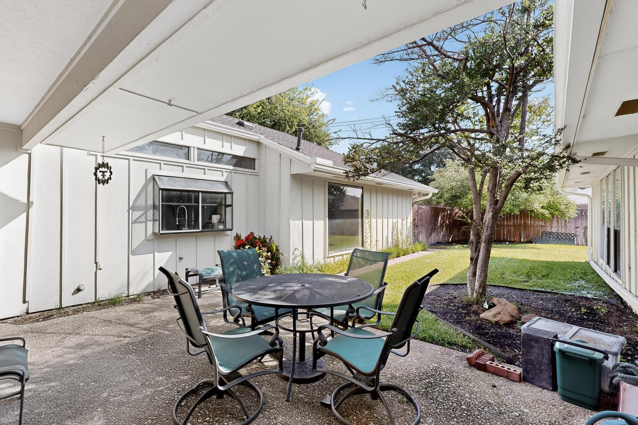 2012 Stain Glass Drive Plano TX 75075