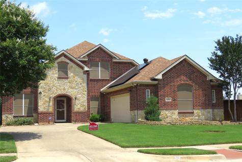 313 Hidden Lake Court Burleson TX 76028