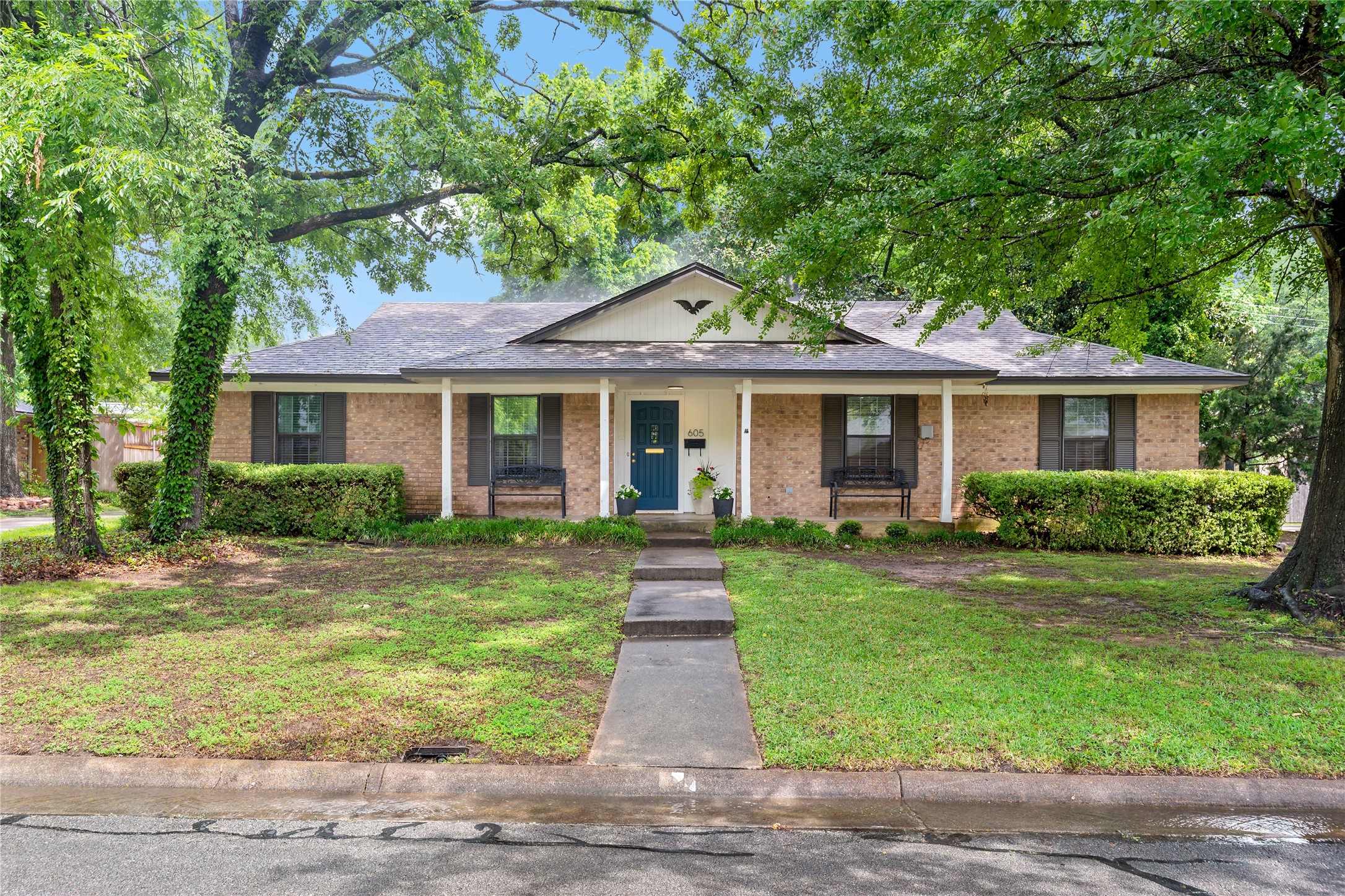 605 SE 32nd Street Paris TX 75460