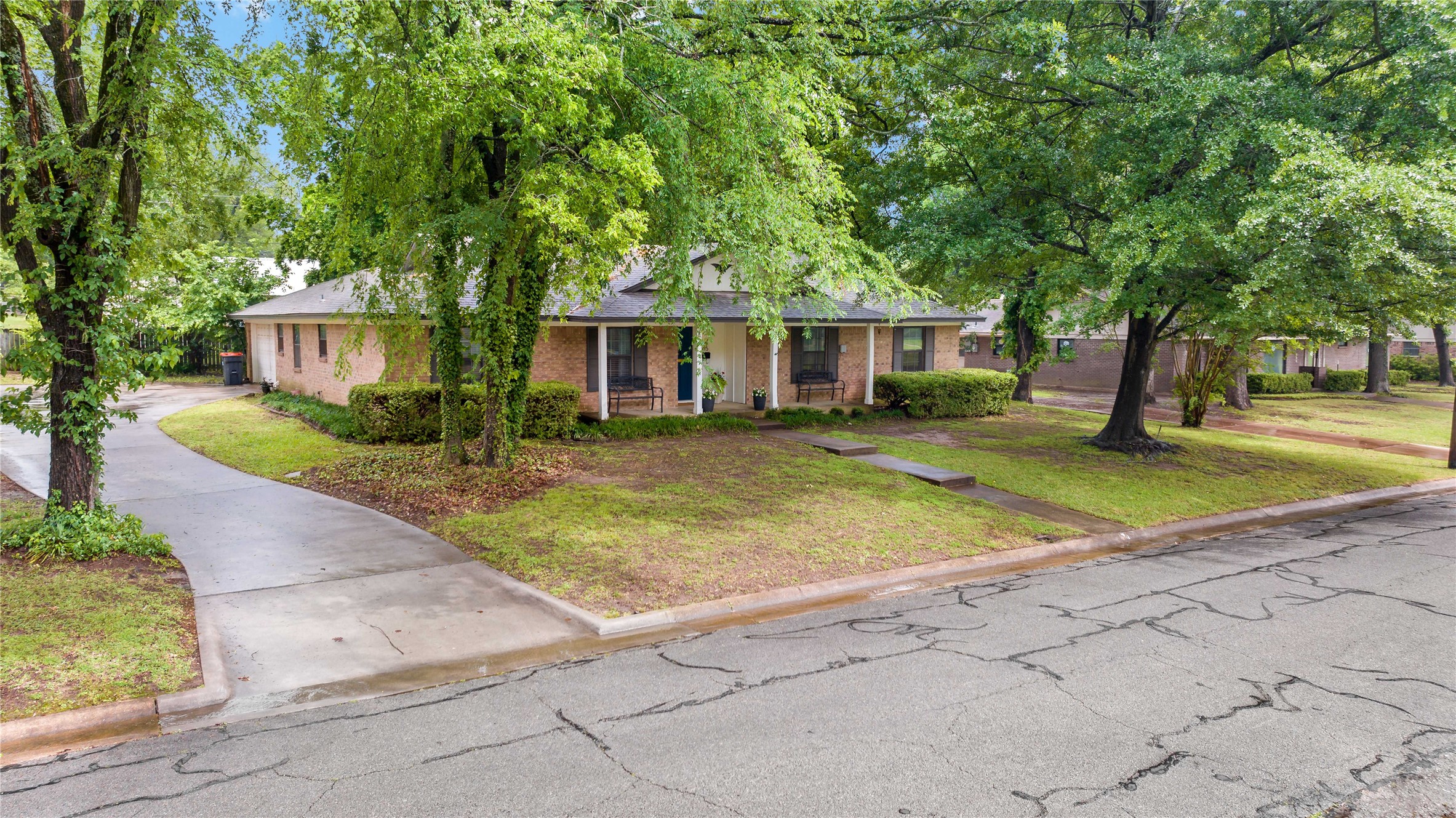 605 SE 32nd Street Paris TX 75460
