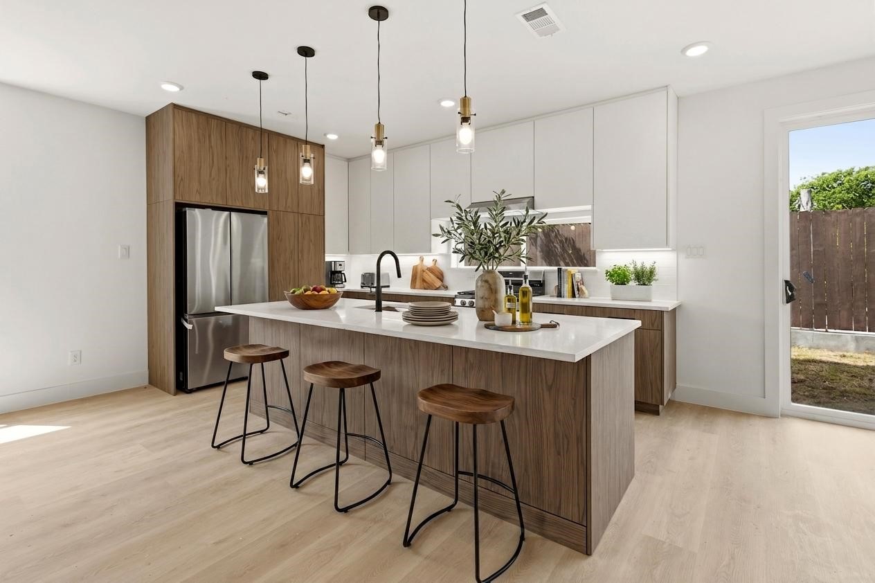 415 N Patton Avenue Dallas TX 75203