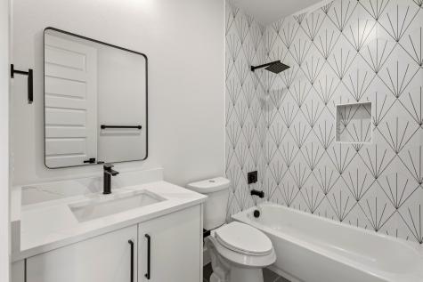 415 N Patton Avenue Dallas TX 75203