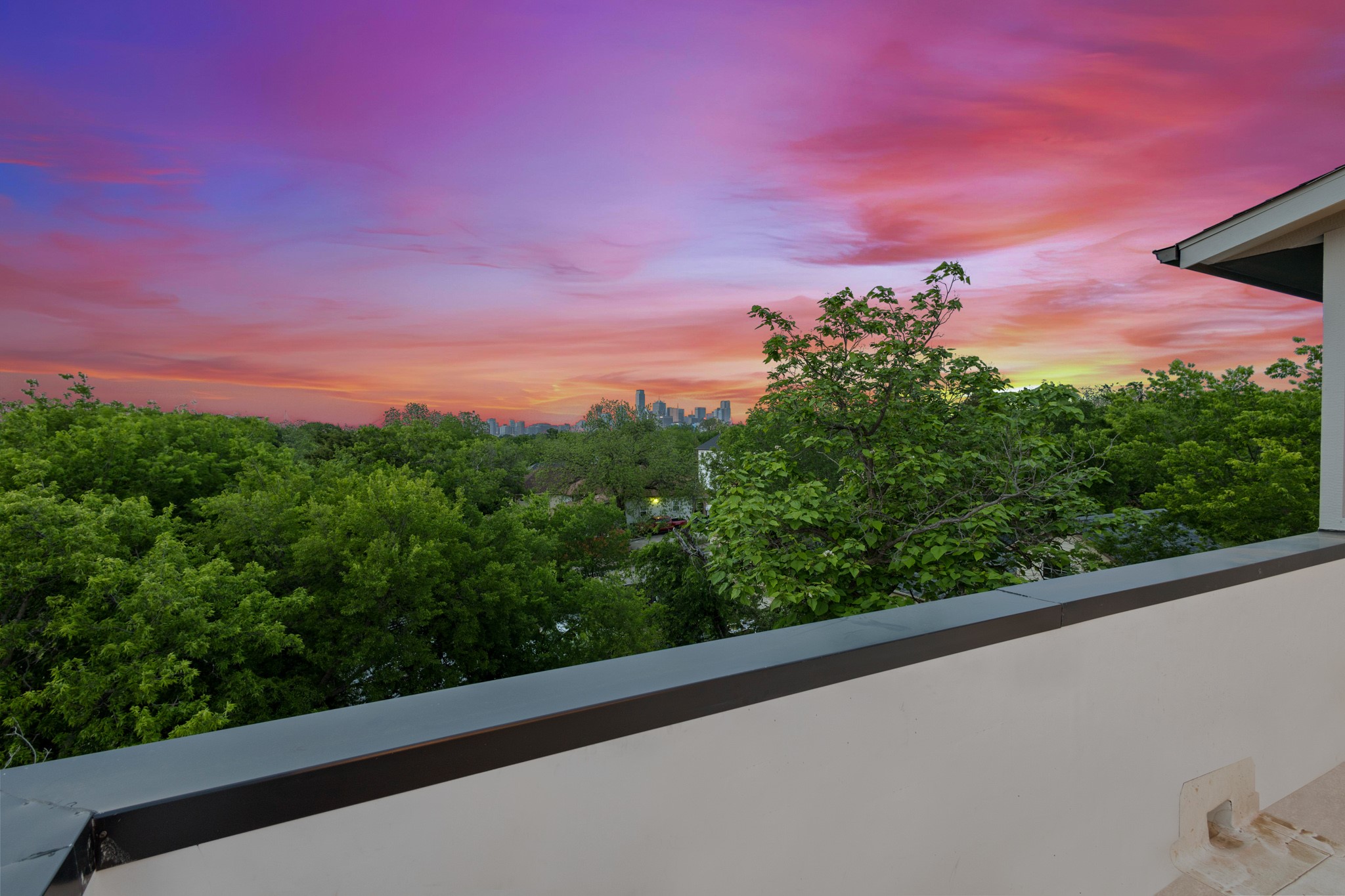 415 N Patton Avenue Dallas TX 75203