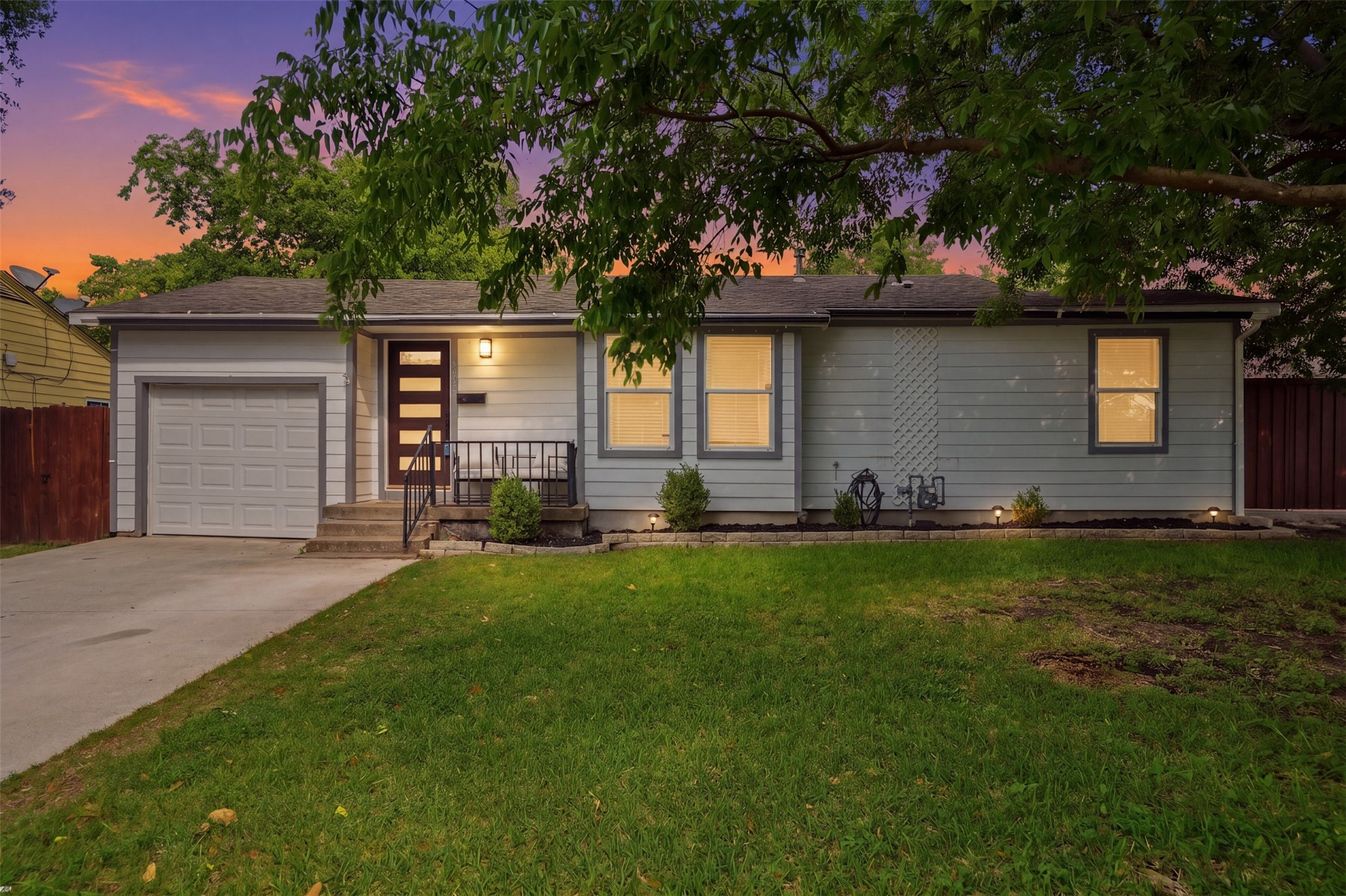 4401 Cherokee Trail Fort Worth TX 76133