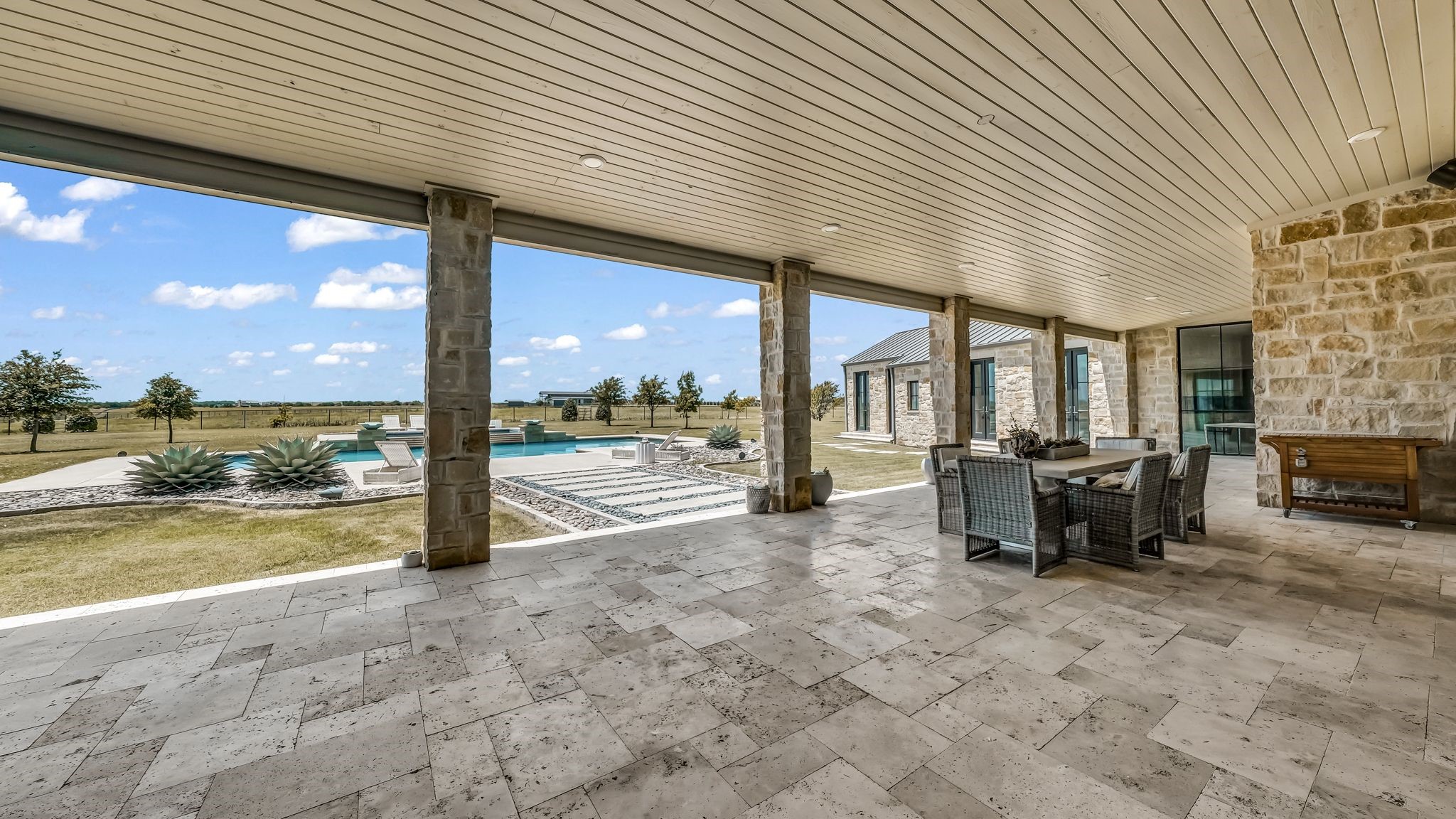 11802 E Rocky Creek Road Crowley TX 76036