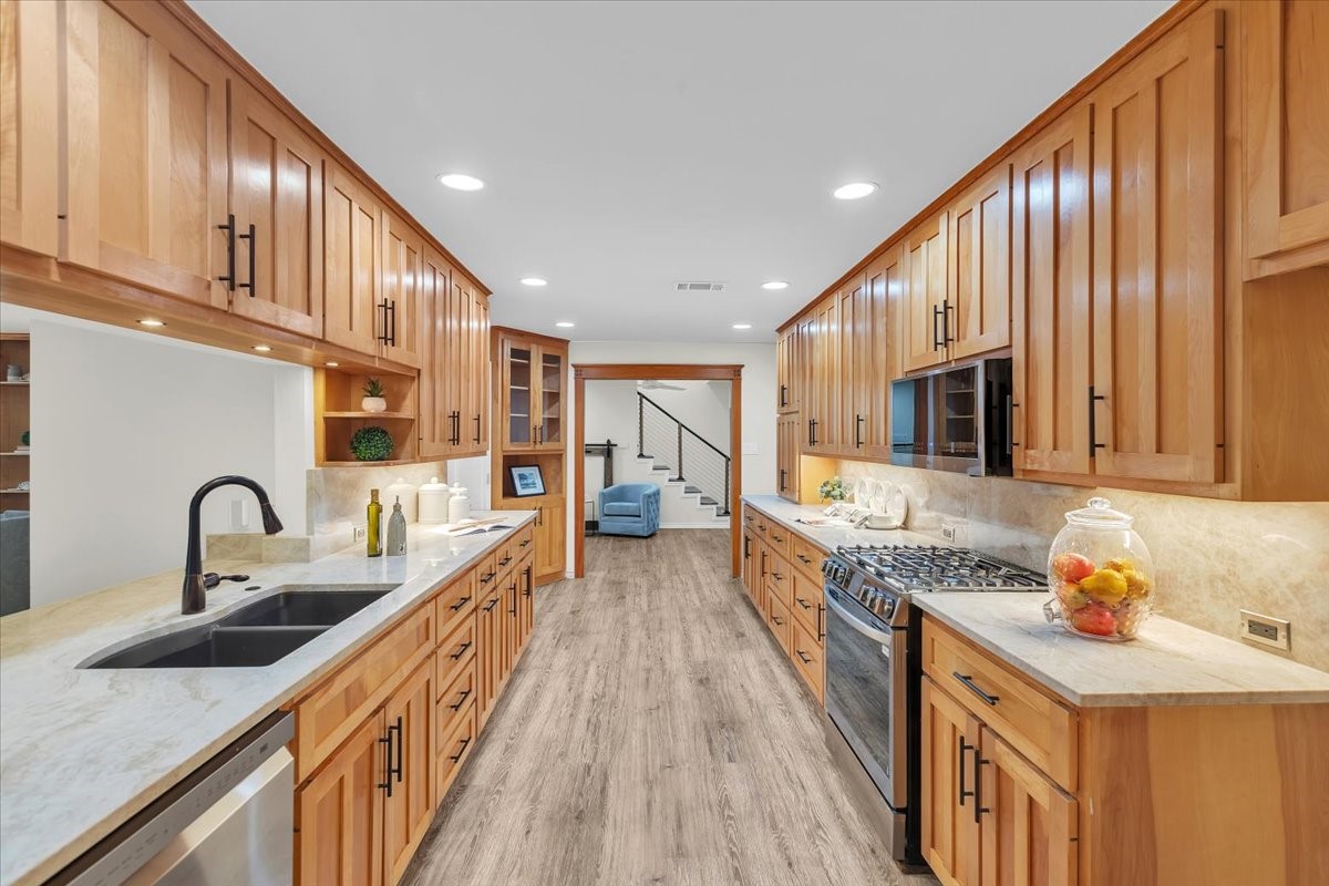 1943 Camelot Drive Grapevine TX 76051