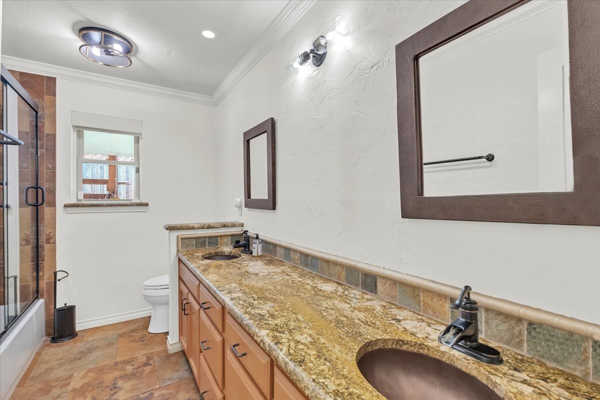 1943 Camelot Drive Grapevine TX 76051