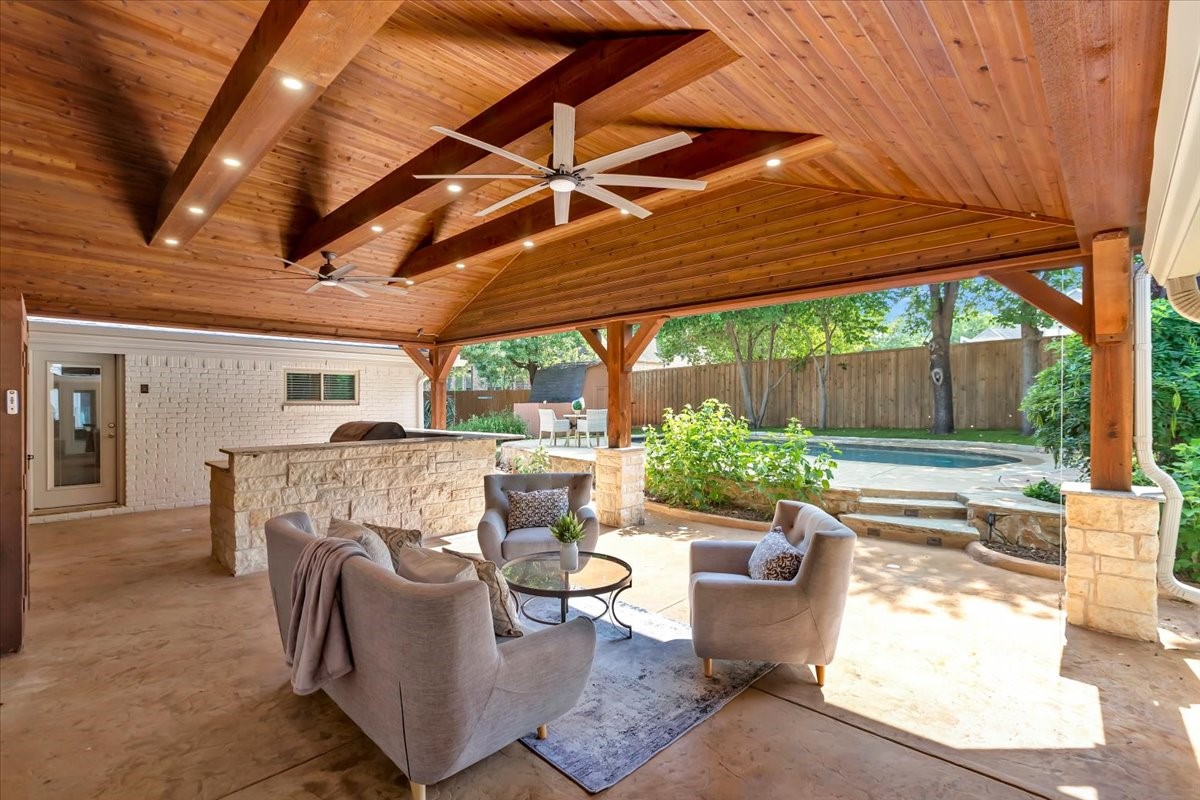 1943 Camelot Drive Grapevine TX 76051