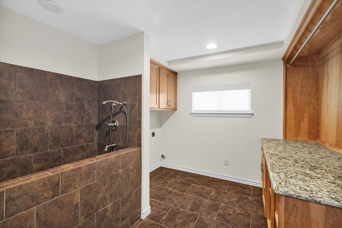 1943 Camelot Drive Grapevine TX 76051