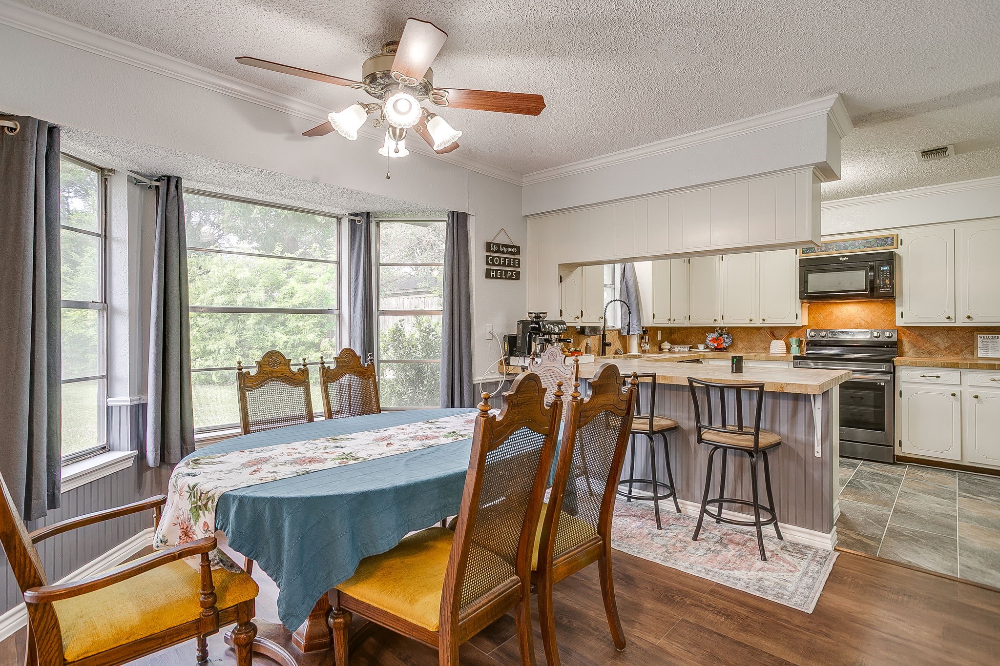 529 Jayellen Avenue Burleson TX 76028