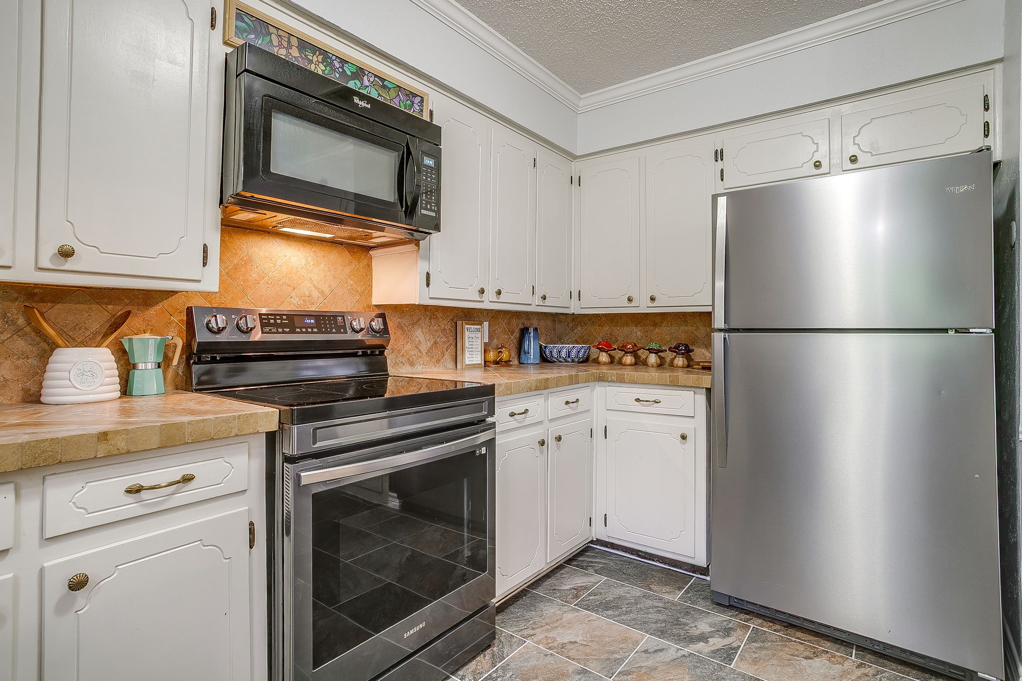 529 Jayellen Avenue Burleson TX 76028