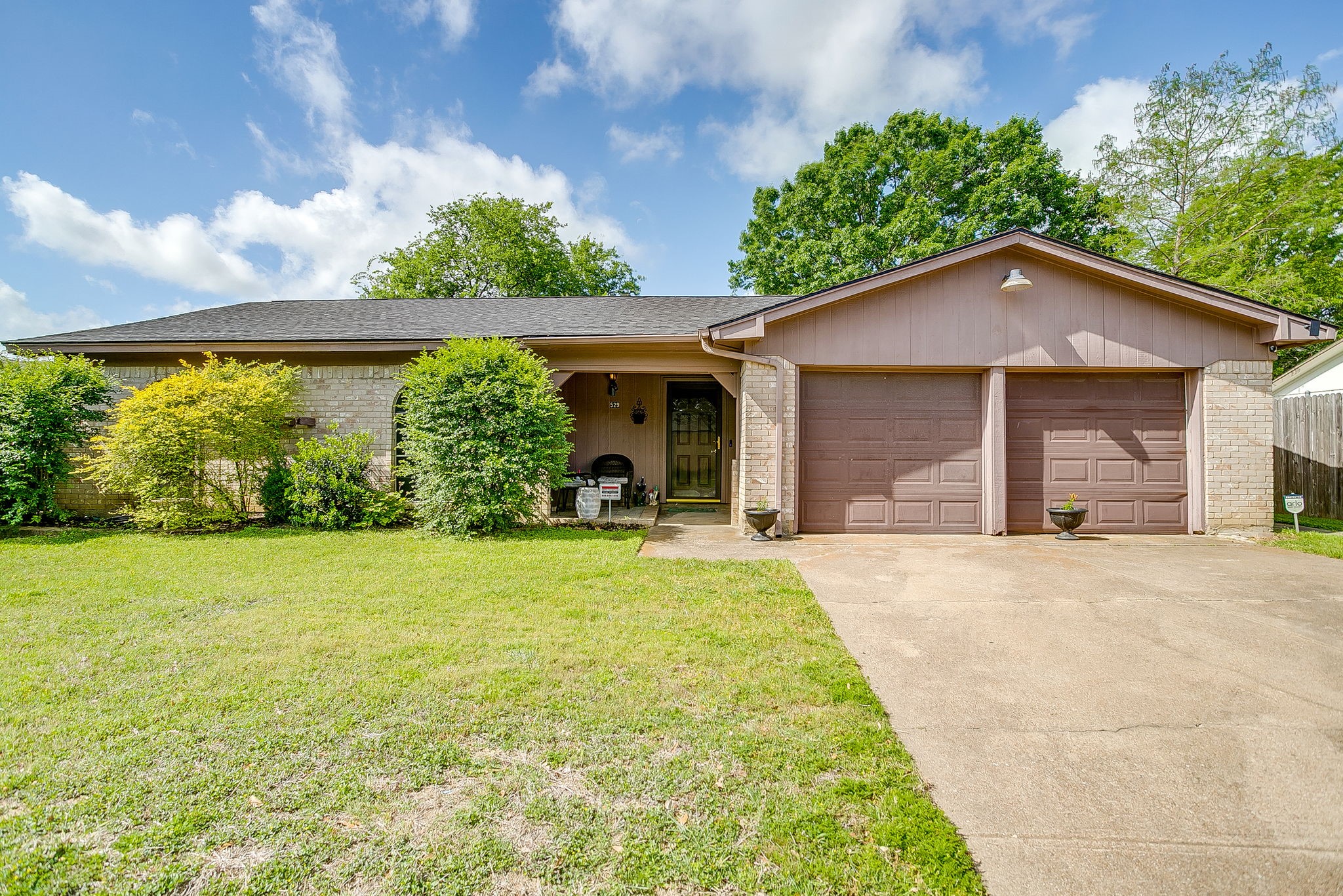 529 Jayellen Avenue Burleson TX 76028