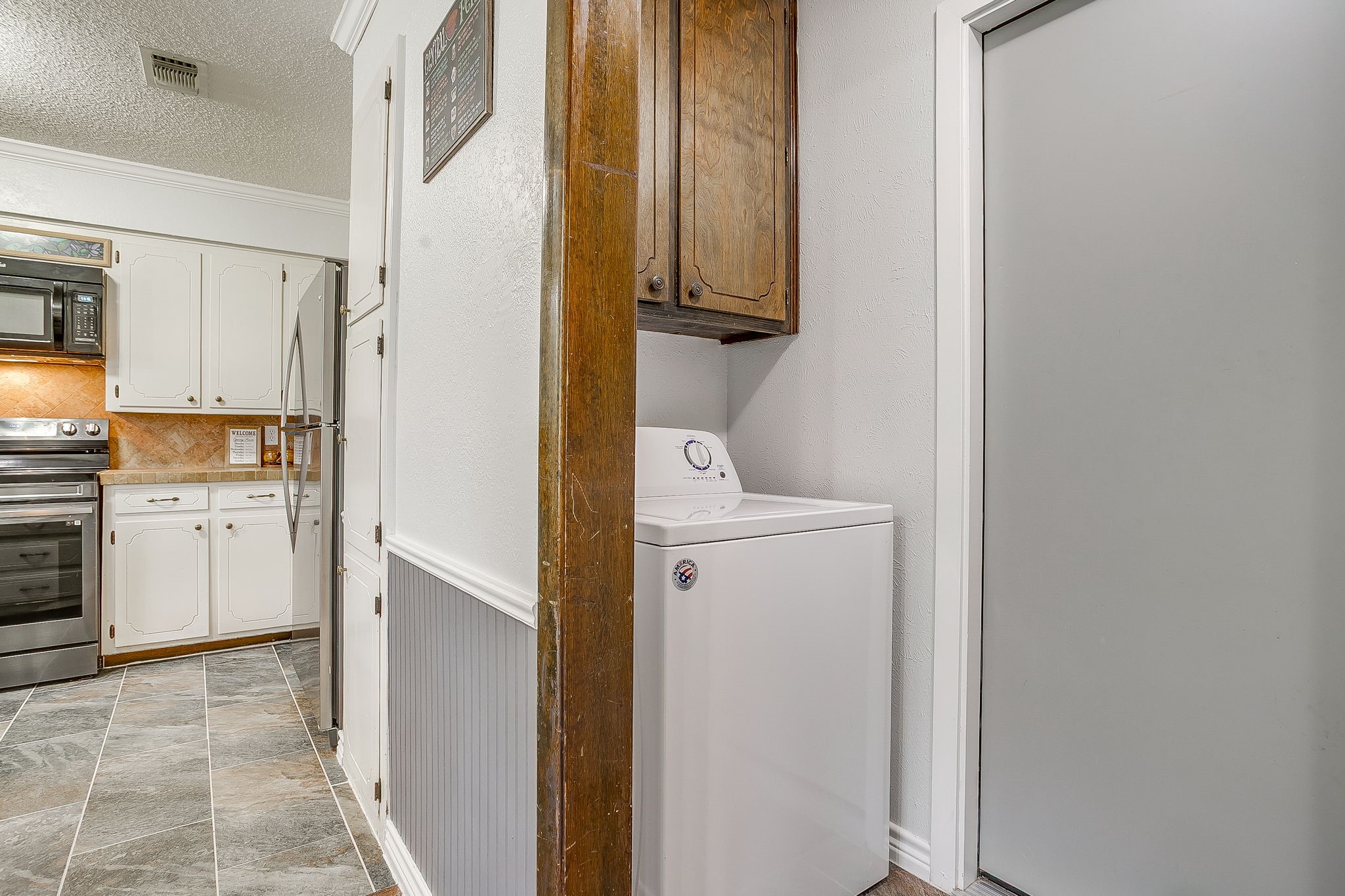 529 Jayellen Avenue Burleson TX 76028