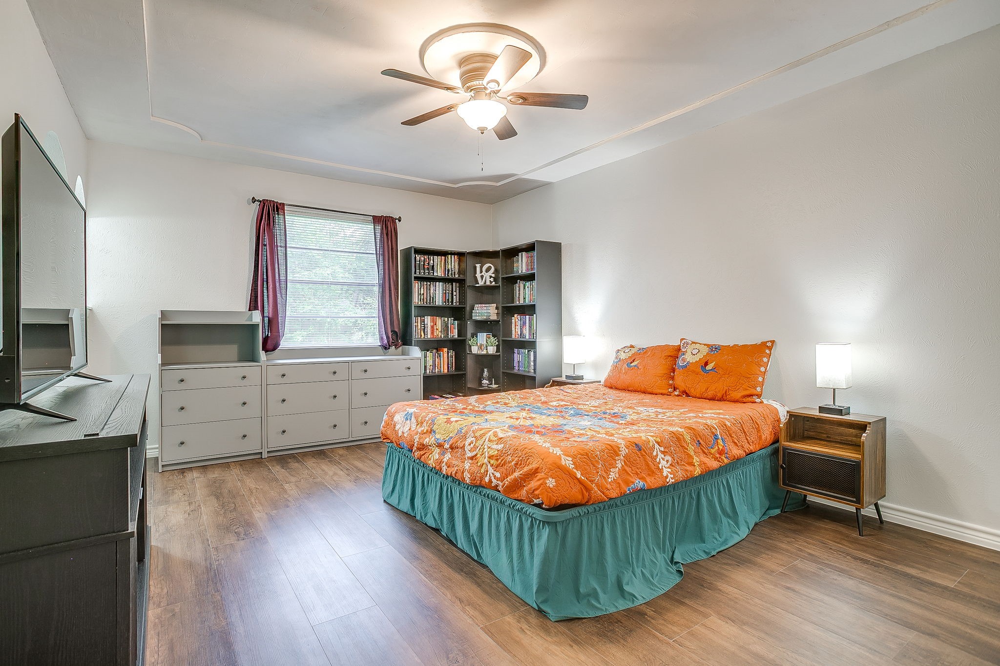 529 Jayellen Avenue Burleson TX 76028