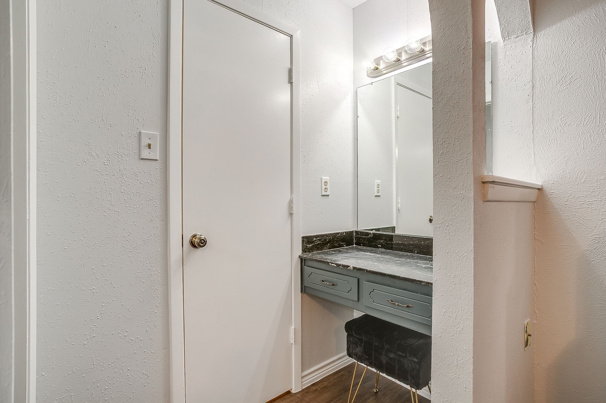 529 Jayellen Avenue Burleson TX 76028