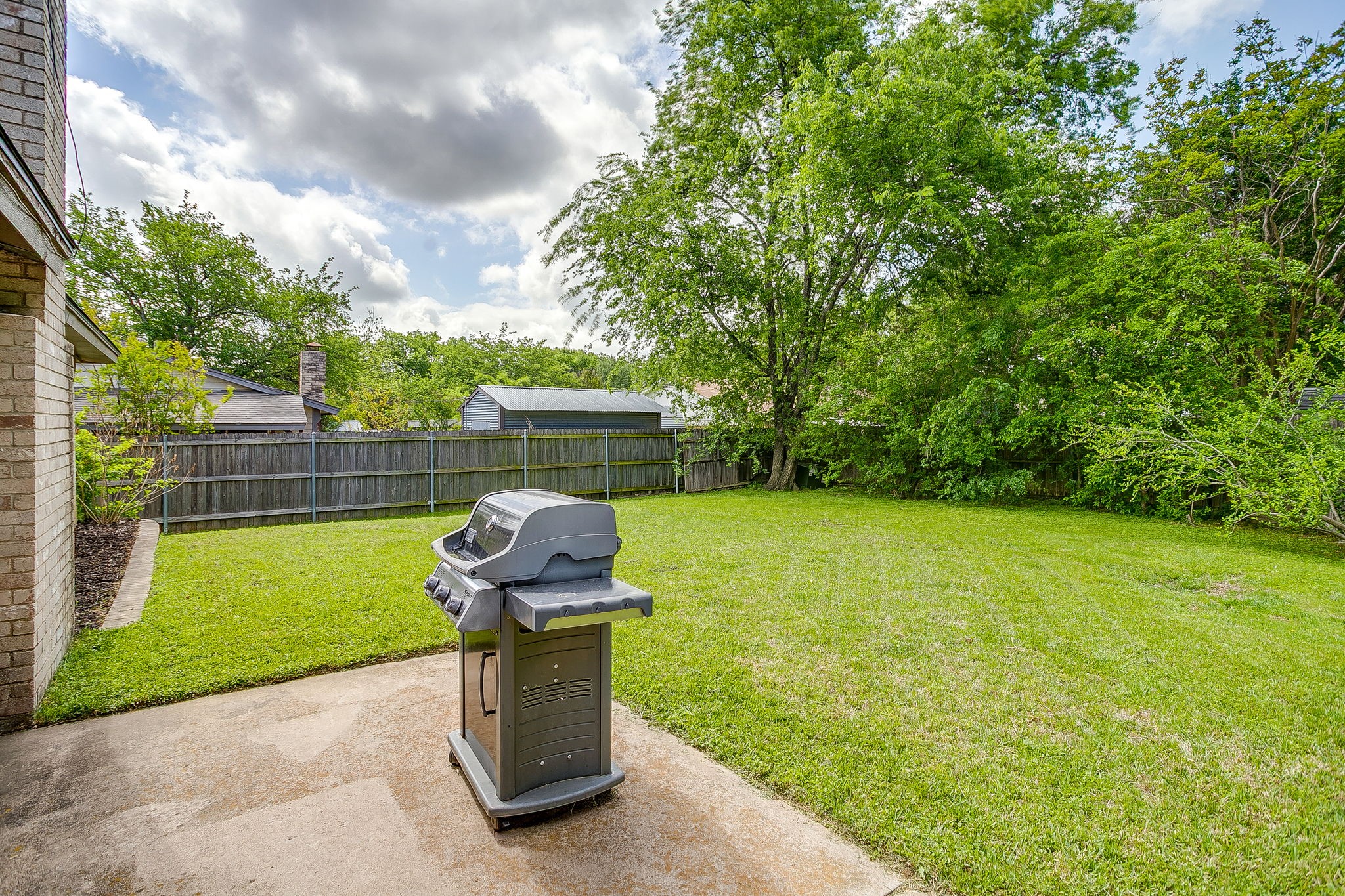 529 Jayellen Avenue Burleson TX 76028