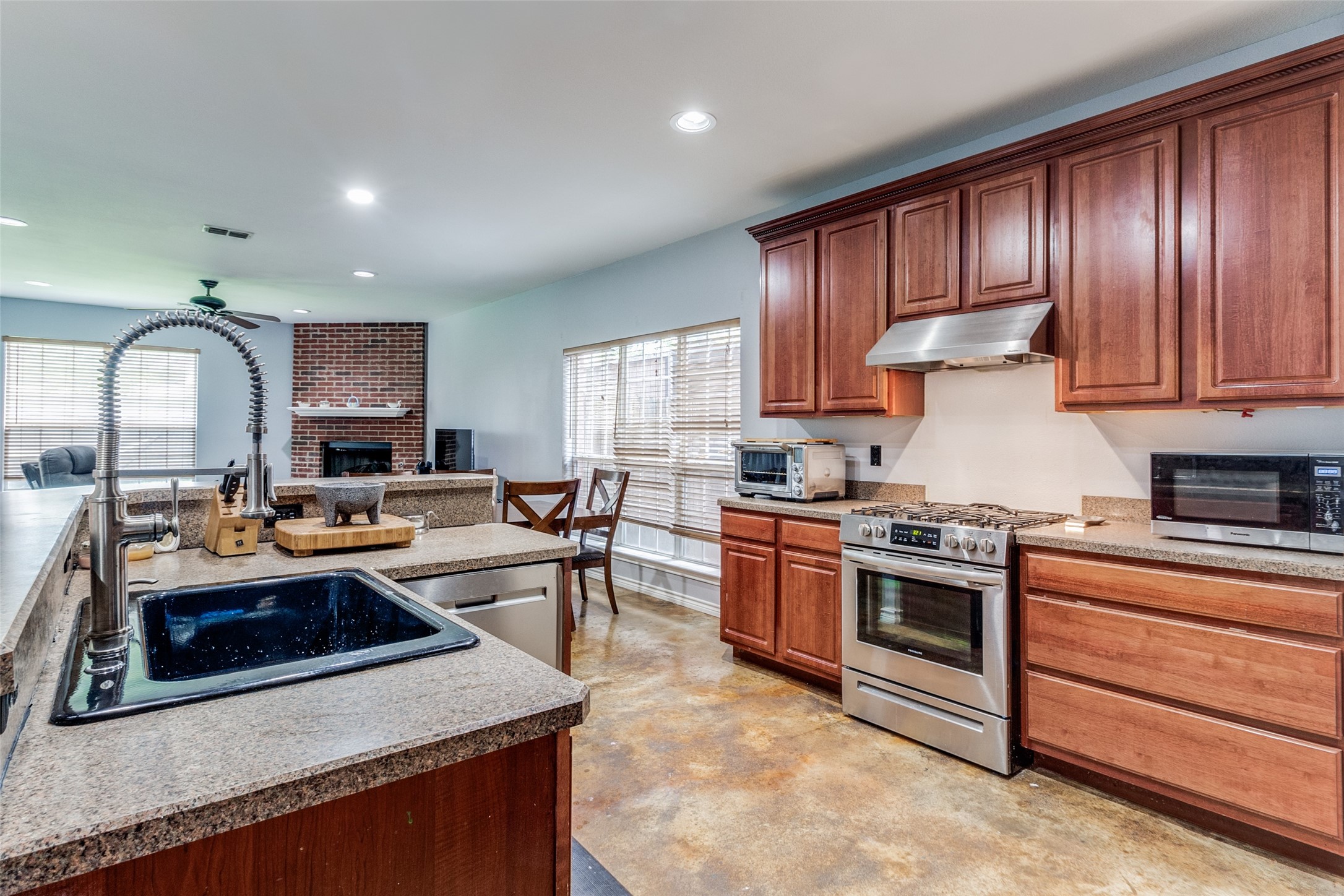 10402 Country Club Drive Dallas TX 75218