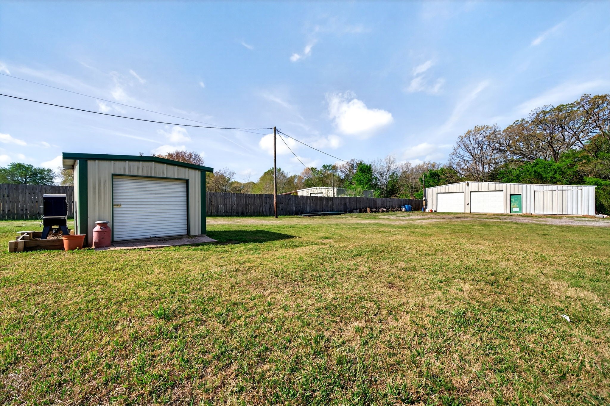 1334 Private Road 8520 Van TX 75790