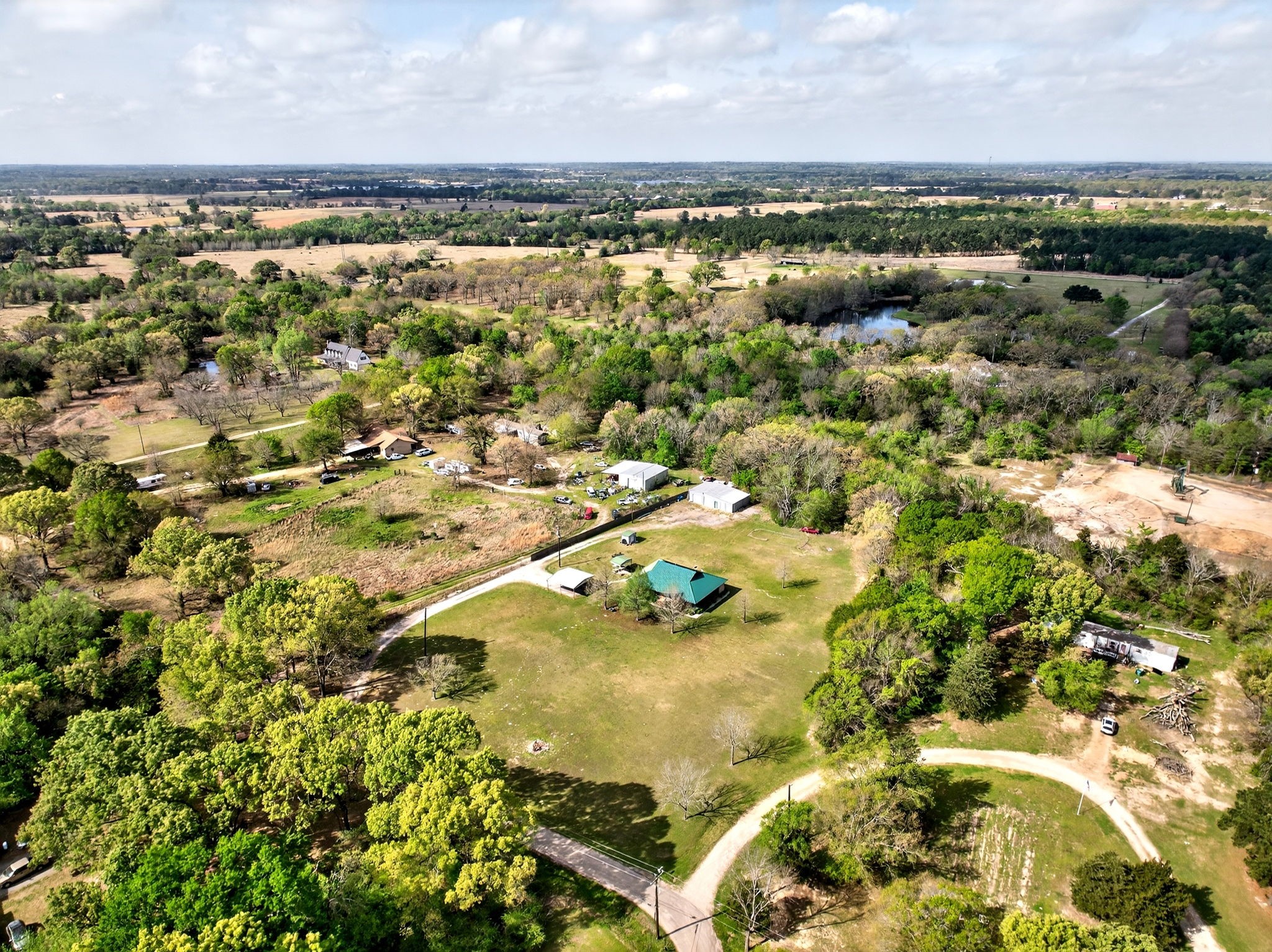 1334 Private Road 8520 Van TX 75790