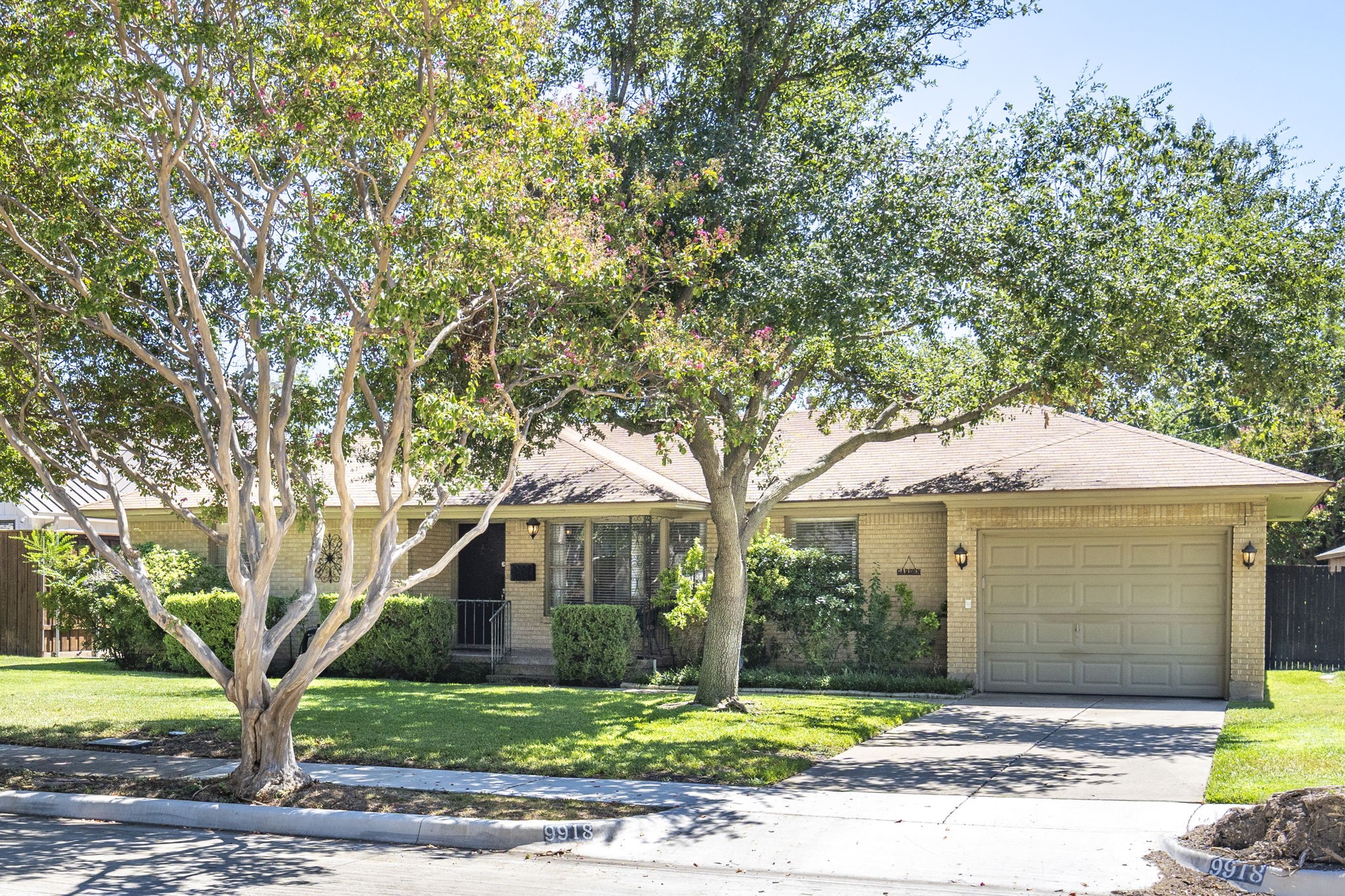 9918 Carnegie Drive Dallas TX 75228