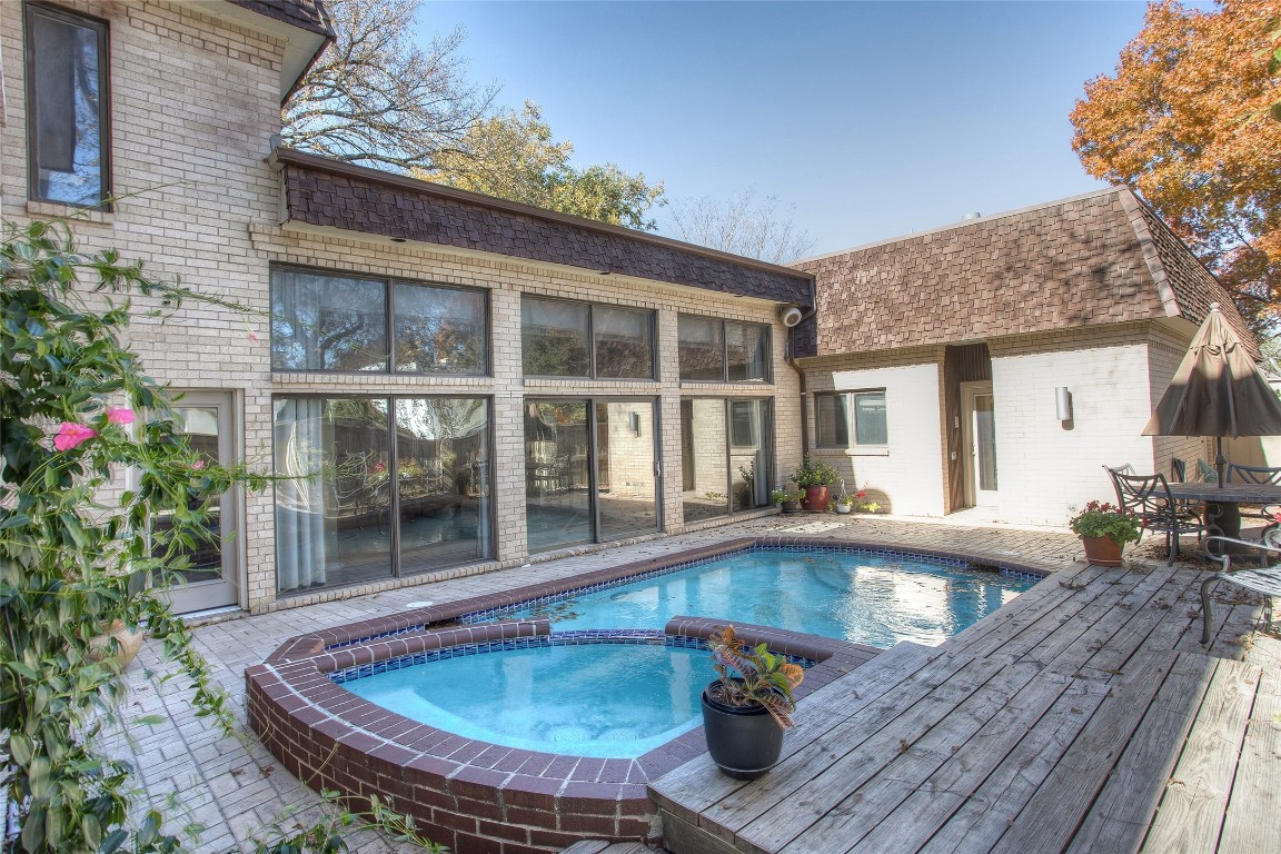 5601 El Campo Avenue Fort Worth TX 76107
