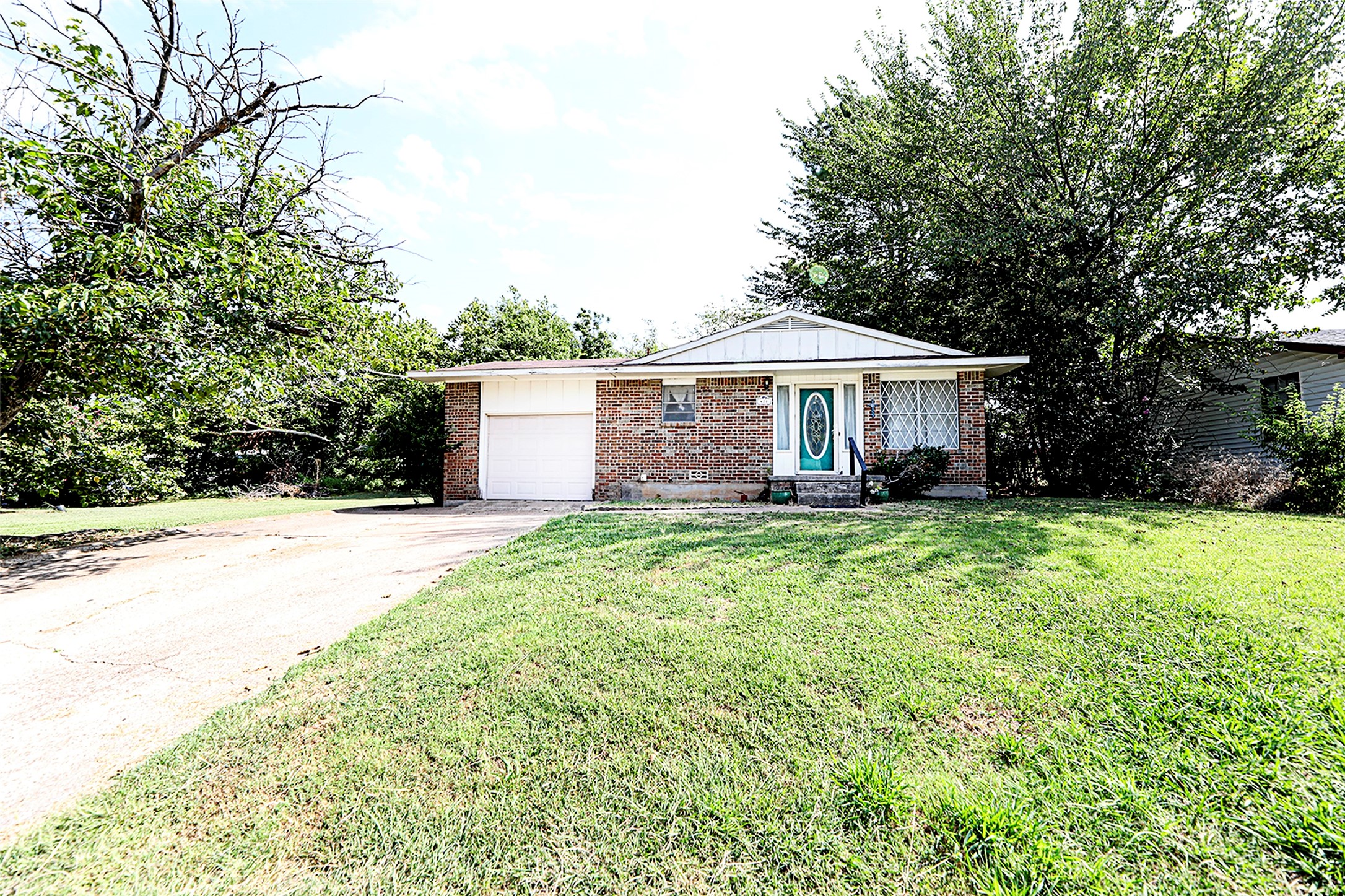 421 E Wilbarger Street Bowie TX 76230