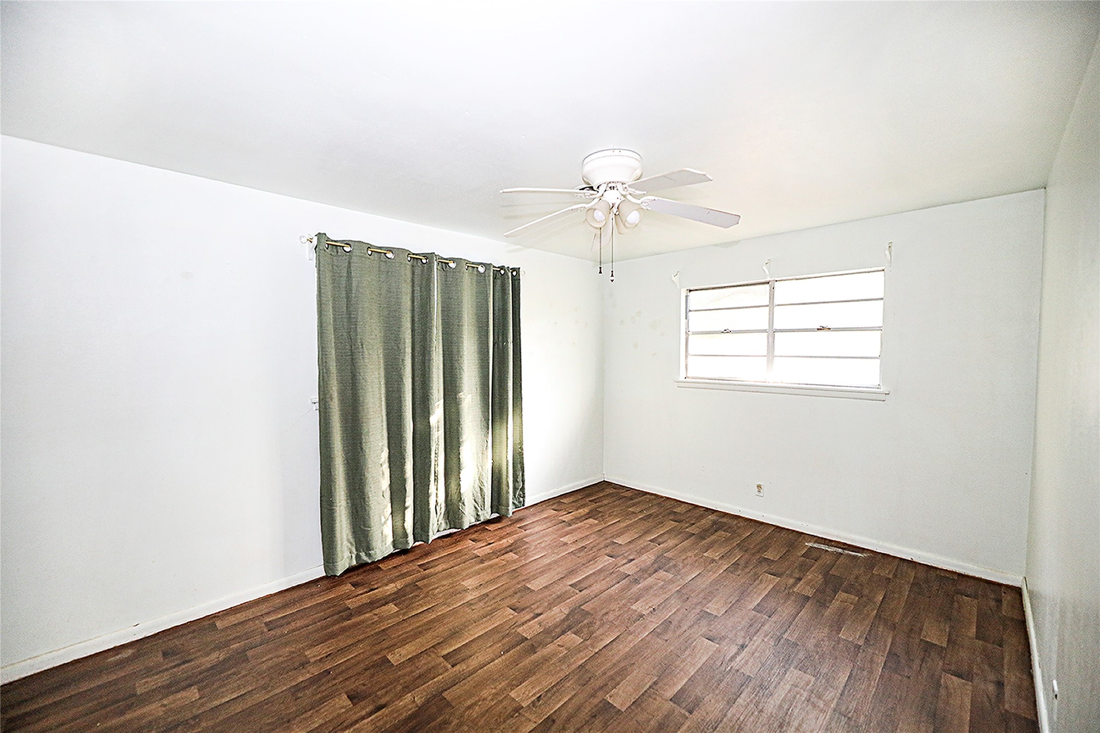 421 E Wilbarger Street Bowie TX 76230